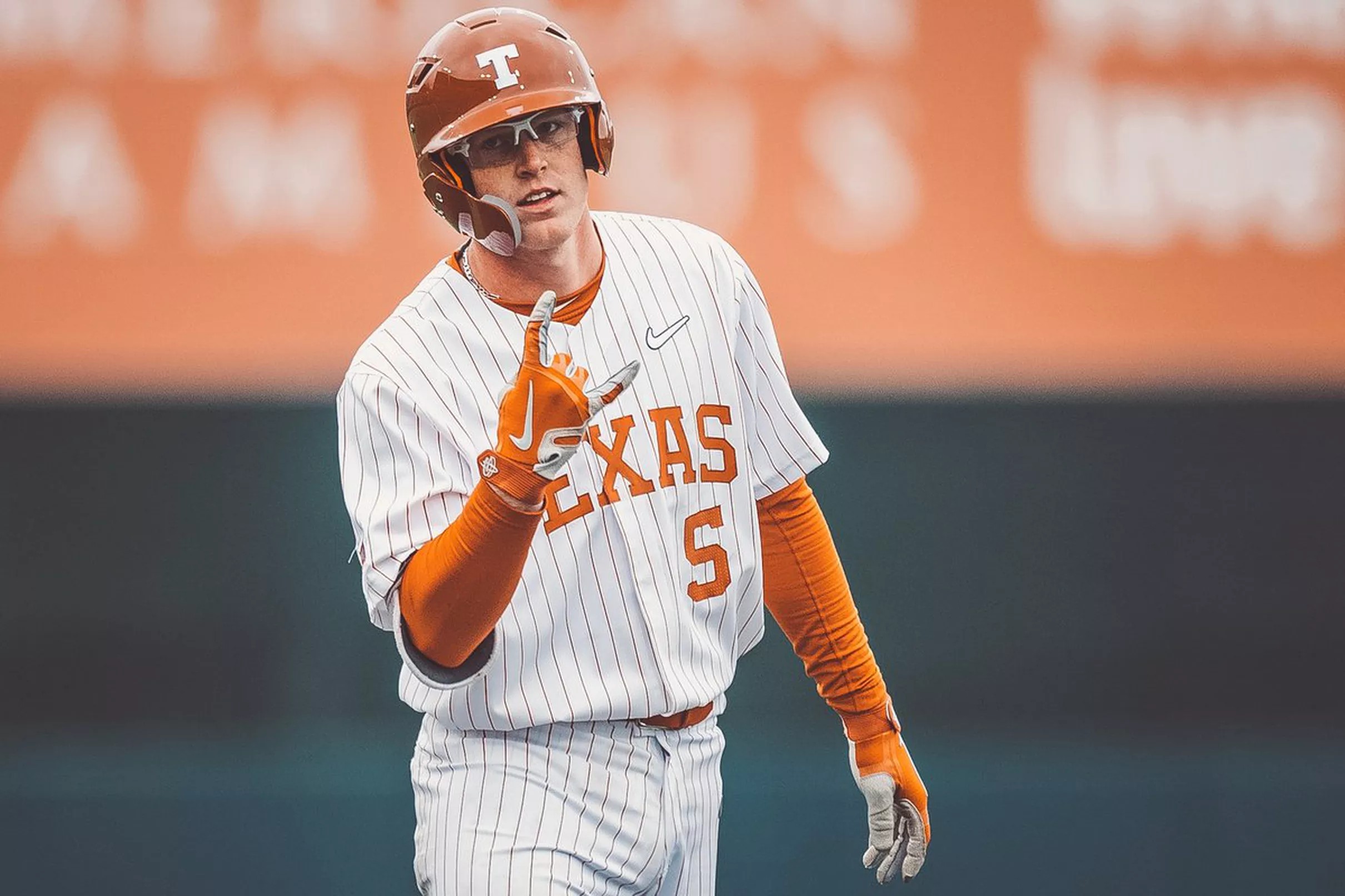 No. 12 Texas baseball hosts UT Rio Grande Valley in midweek matchup