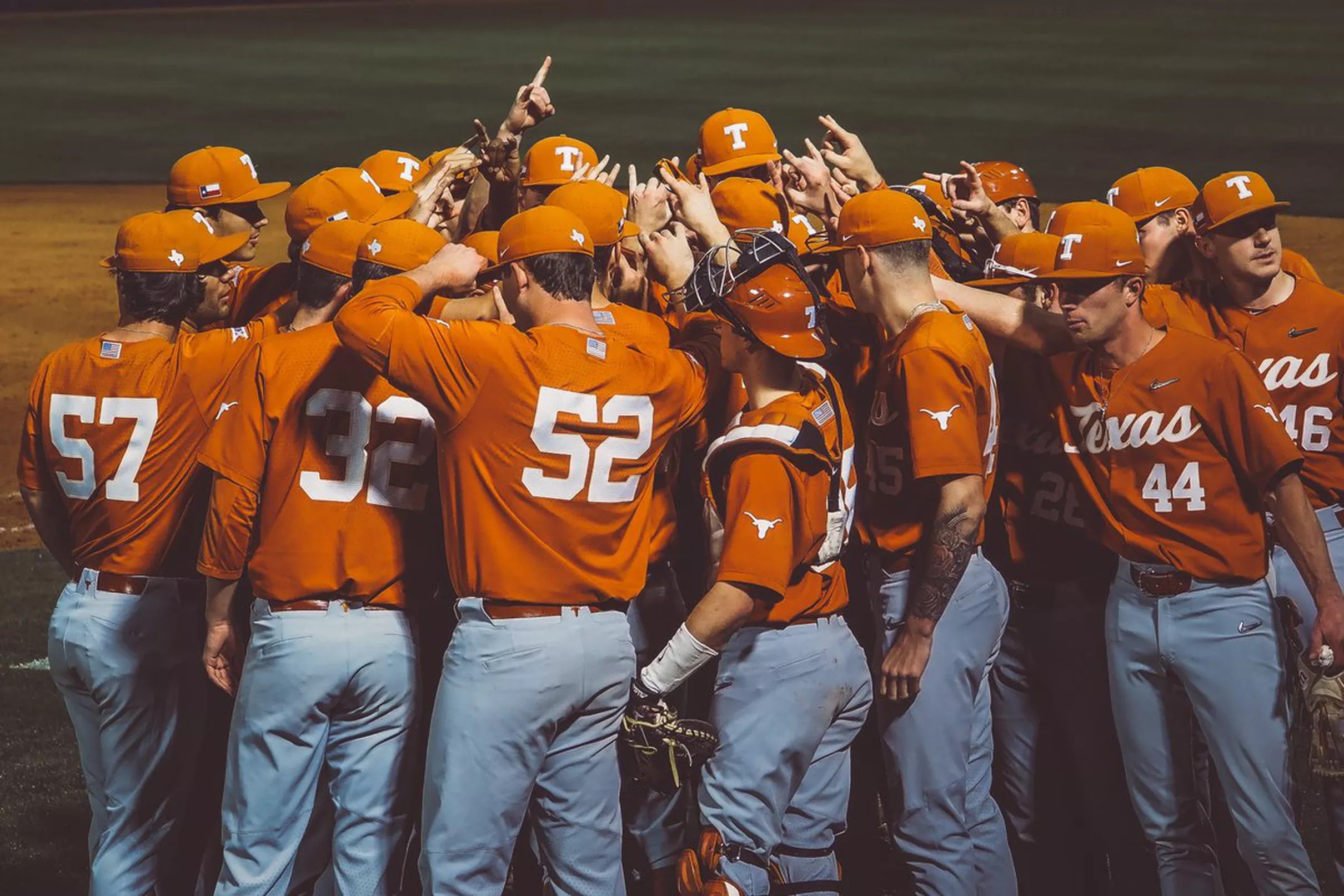 Texas Baylor series finale cancelled due to rain