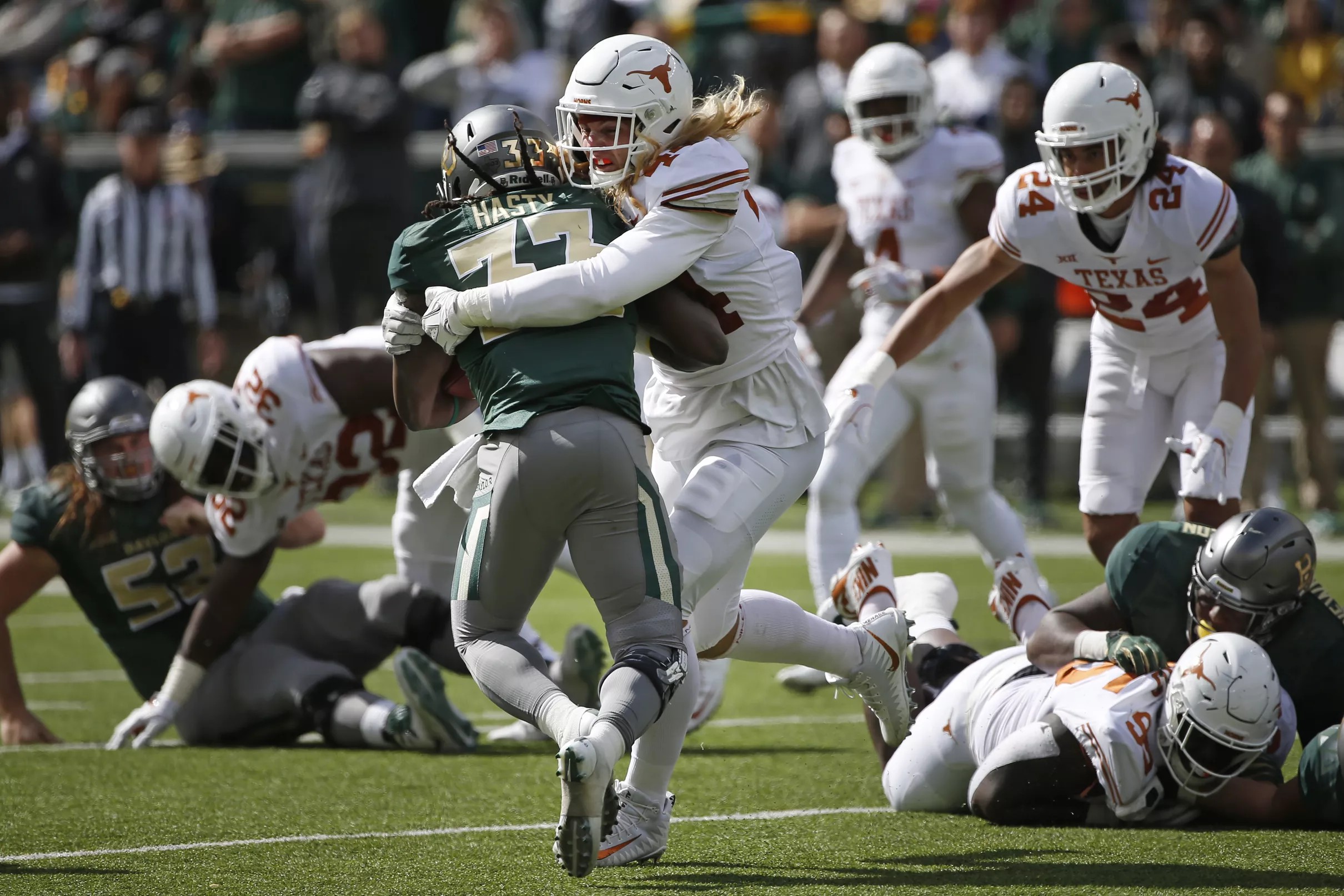 Texas DE Breckyn Hager named one of college football’s most explosive athletes