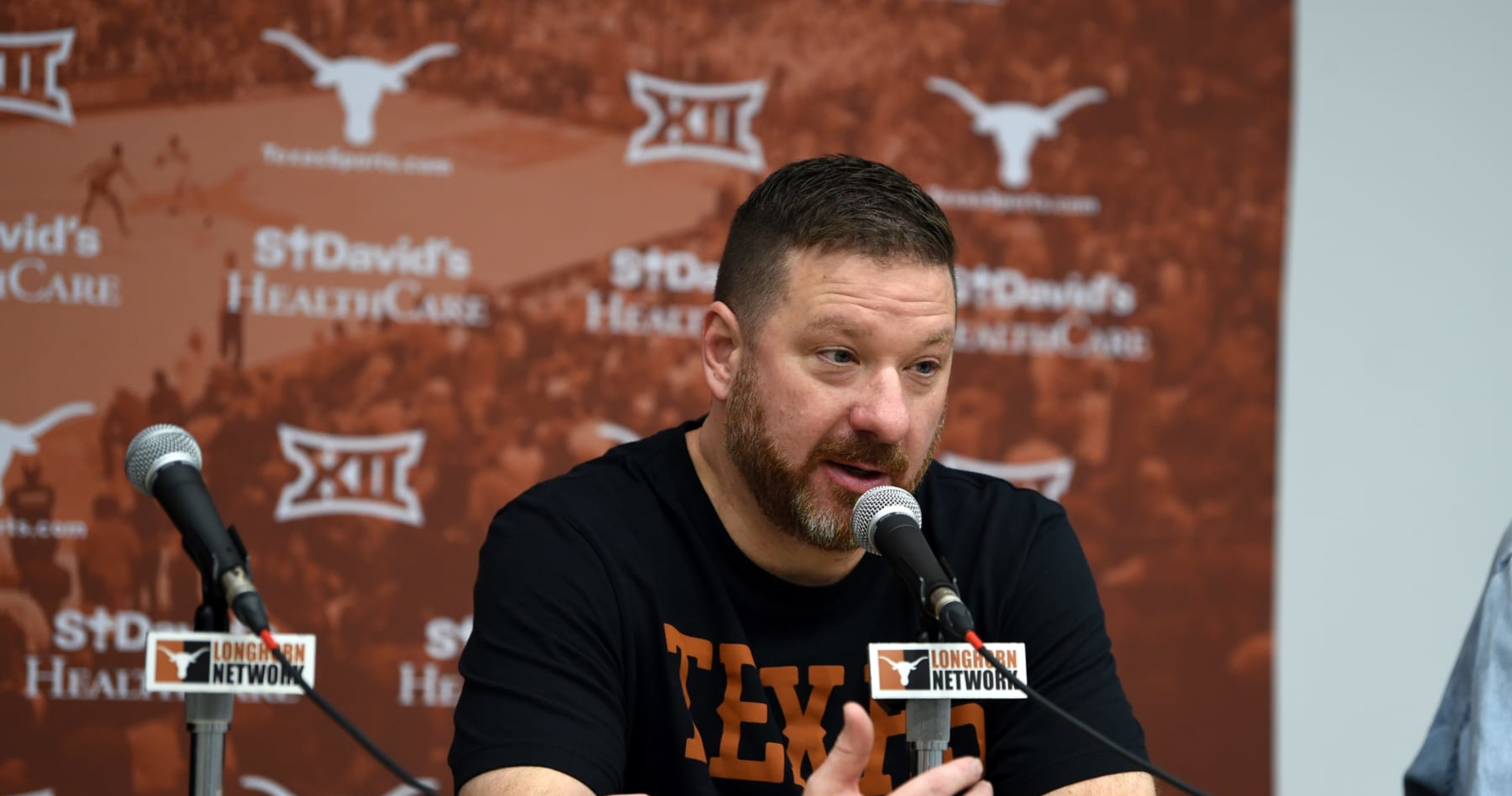 Texas Hc Chris Beard S Fiancée Randi Trew Releases Statement On Alleged Assault