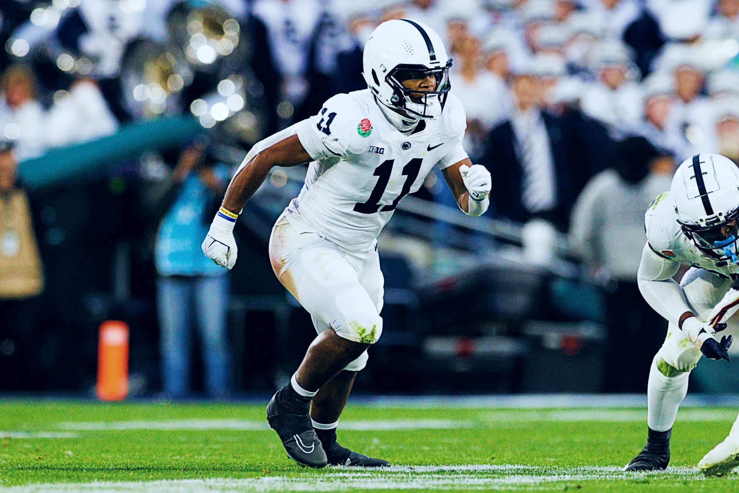 Early 2023 Depth Chart: Carter, Jacobs Lead Exciting Linebacker Group