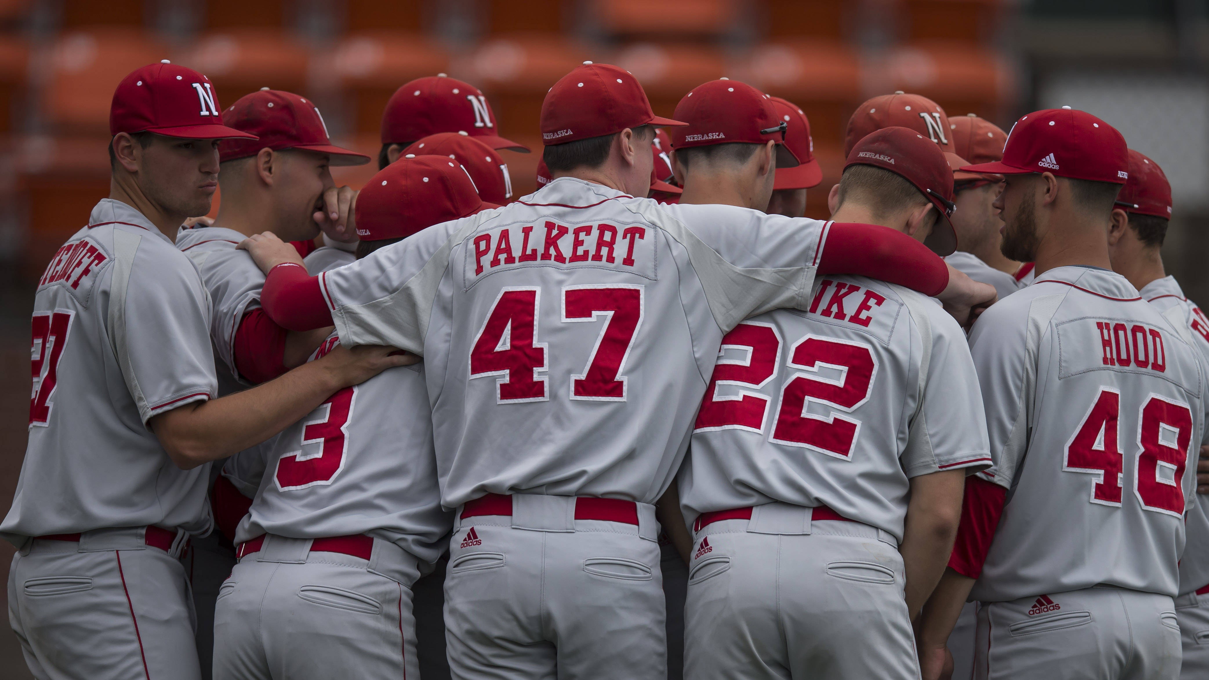 Huskers to Host RedWhite Series