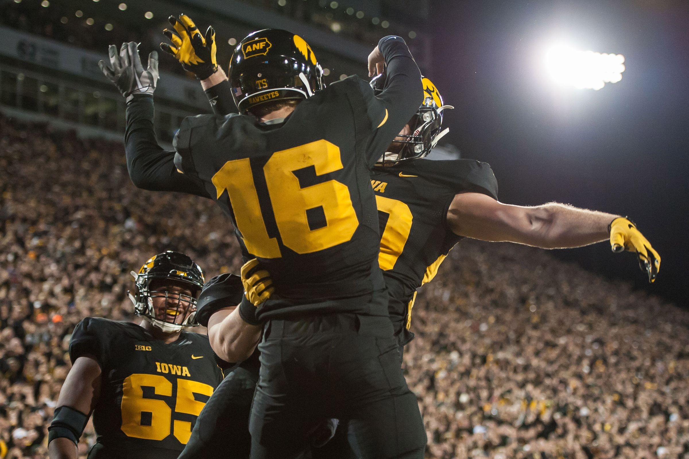 Previewing the 2015 Iowa Hawkeyes