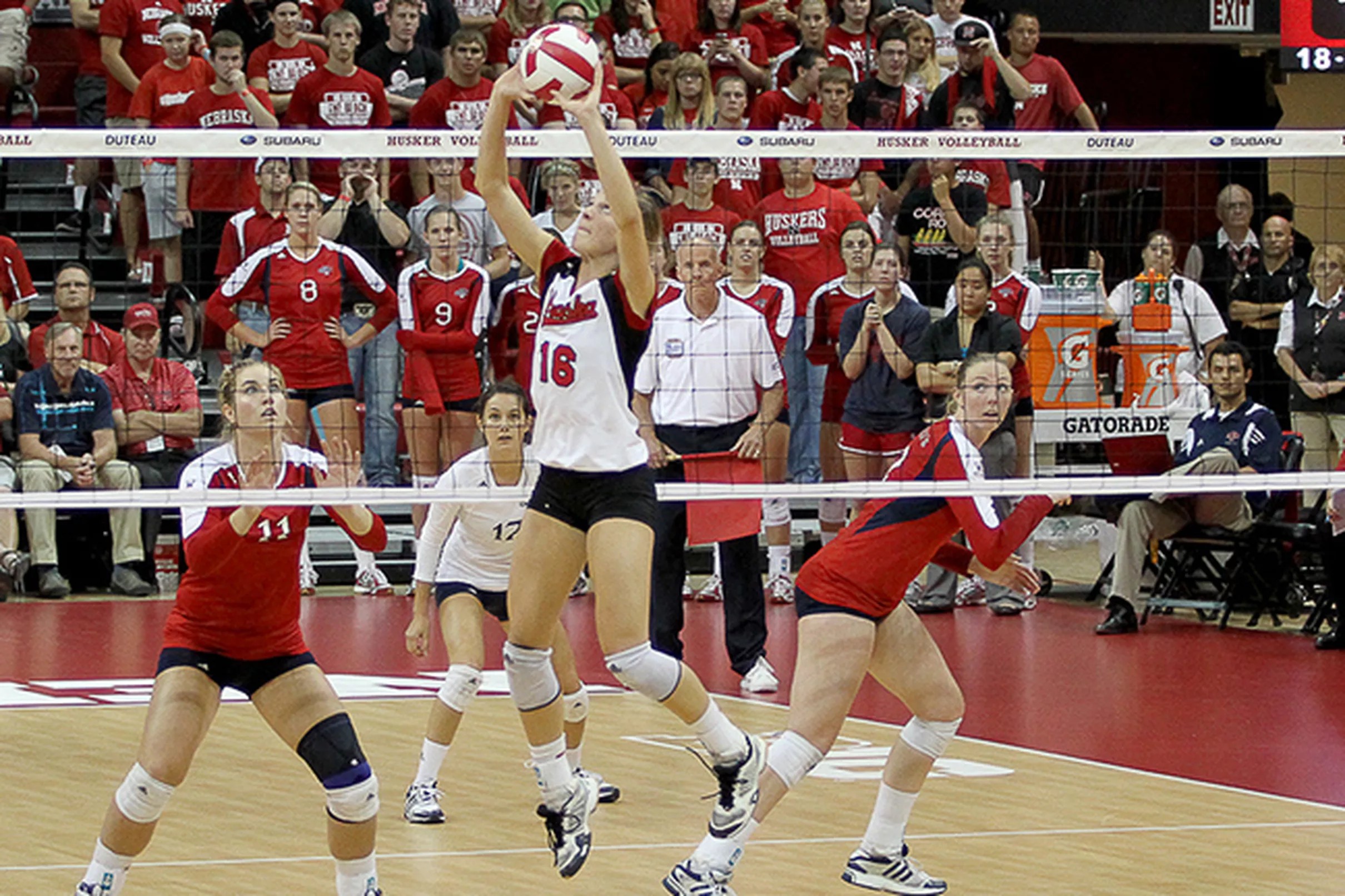 learn-volleyball-by-position-setters