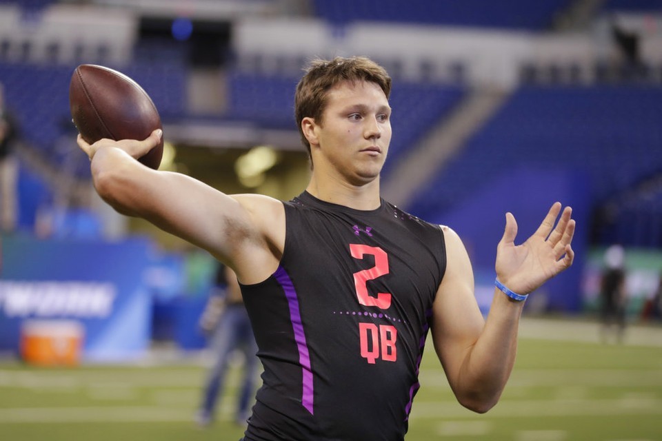 Mel Kiper's latest mock draft ranks QBs, has four Alabama players