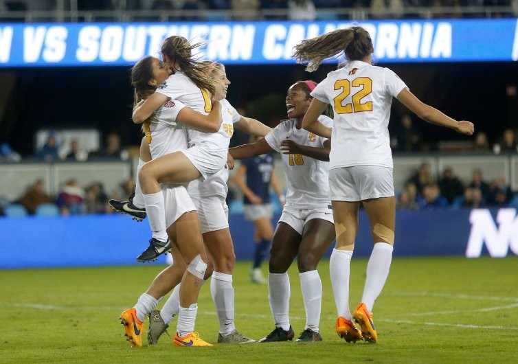USC women's soccer team edges to reach NCAA title match