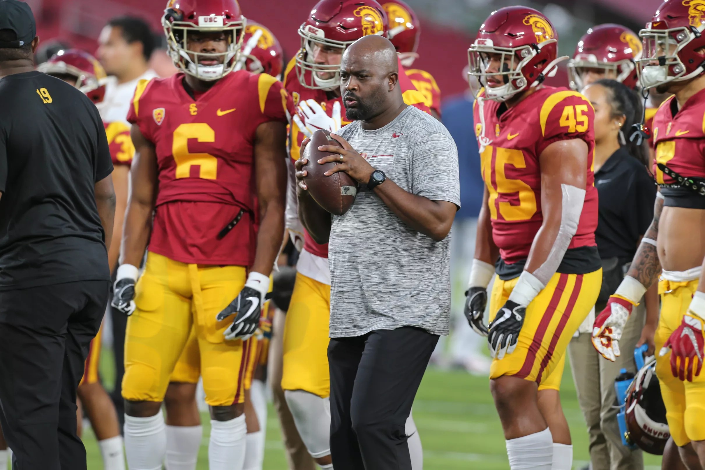 usc-football-part-ways-with-three-defensive-assistant-coaches