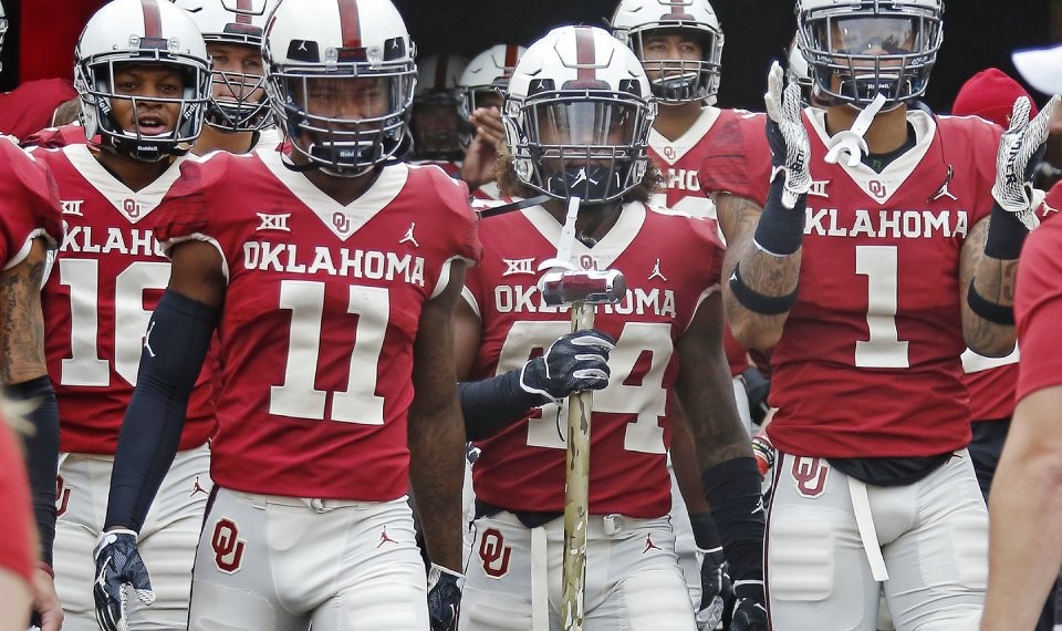 Oklahoma vs. Texas 3 players to watch, 2 big questions, 1 wild prediction