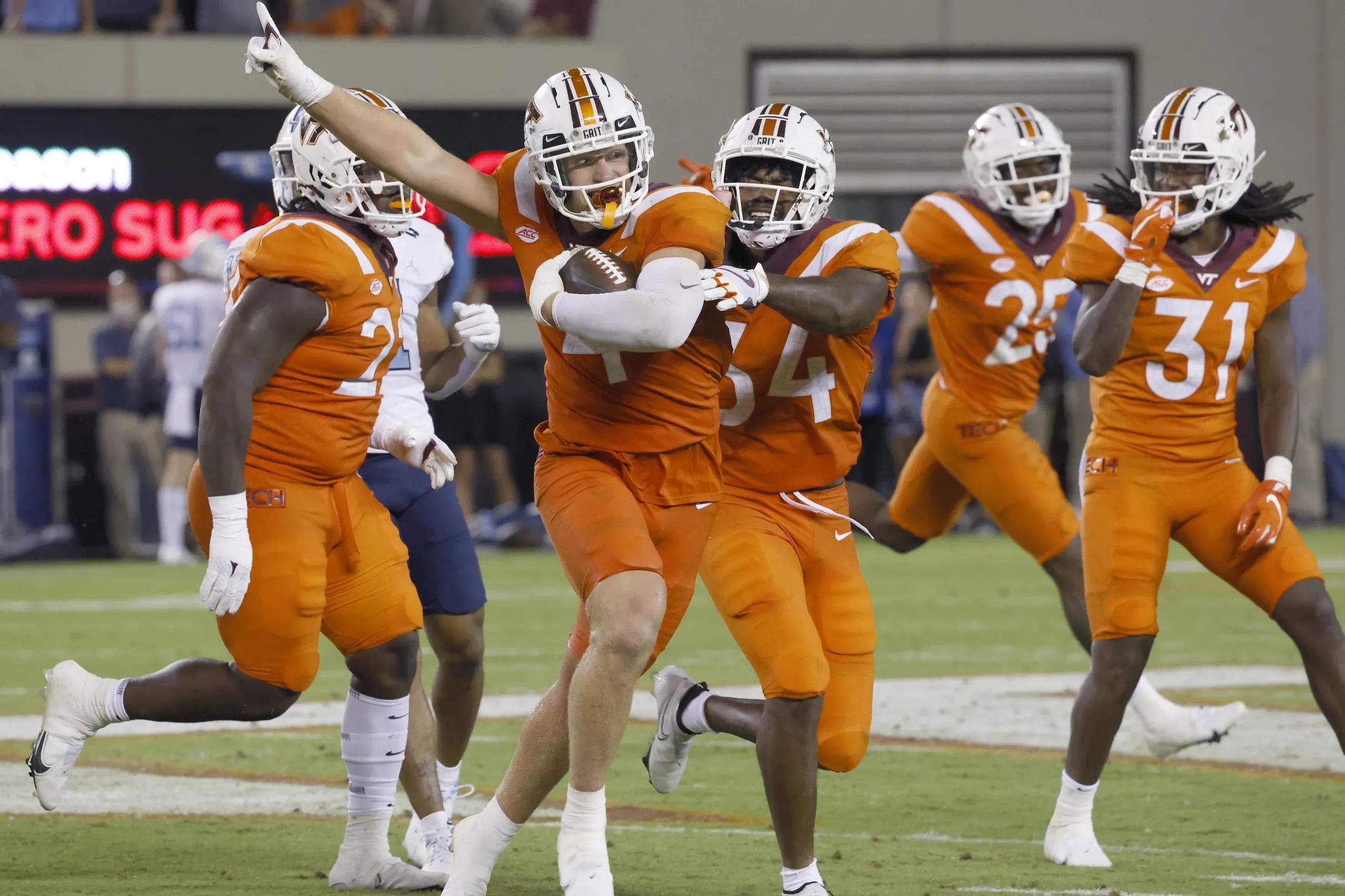 14 Ivy League Football Stars Named To Phil Steele'S Preseason All Star Team! - r1w6mmu