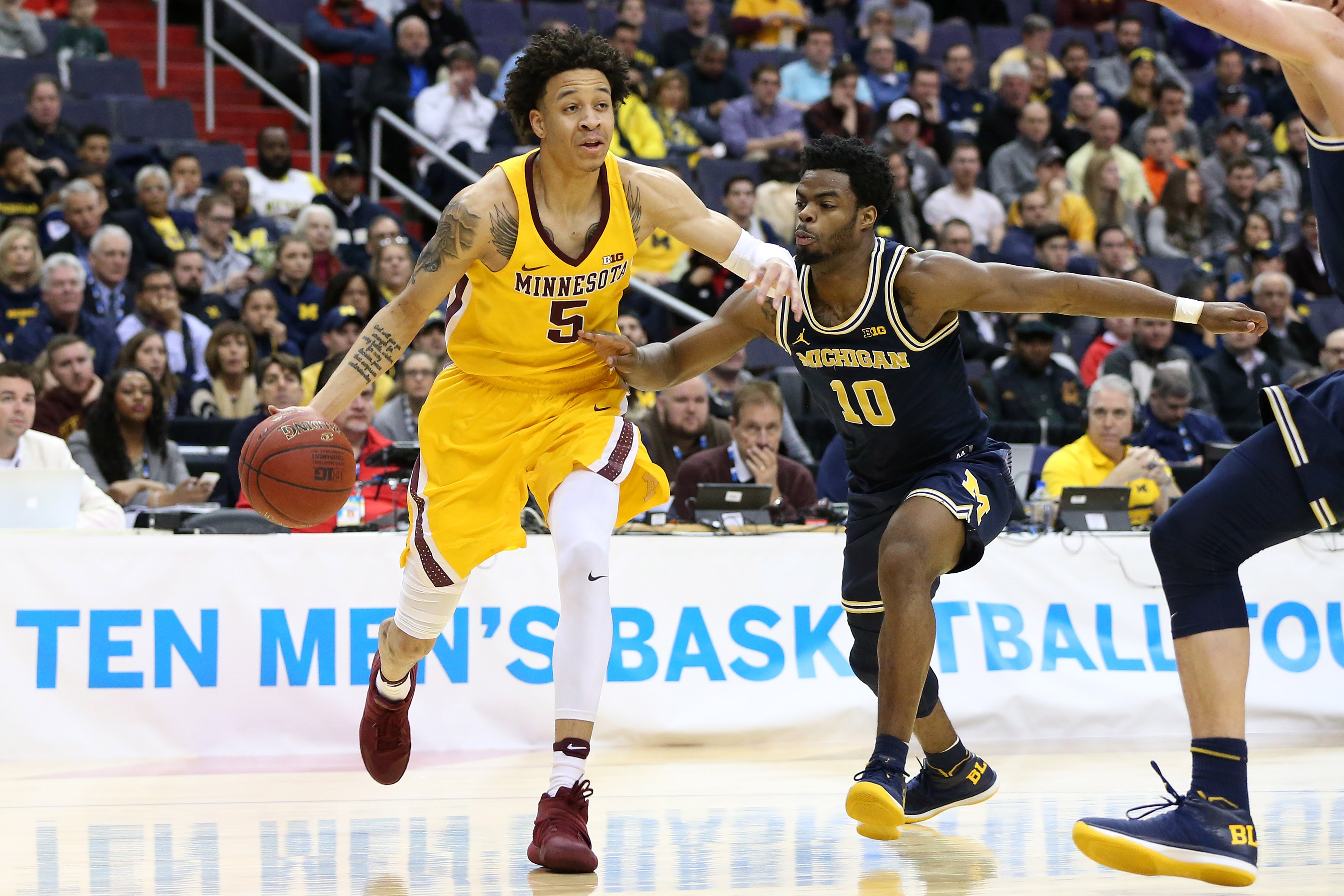 Derrick Walton Jr. Leads Michigan Basketball to Big Ten
