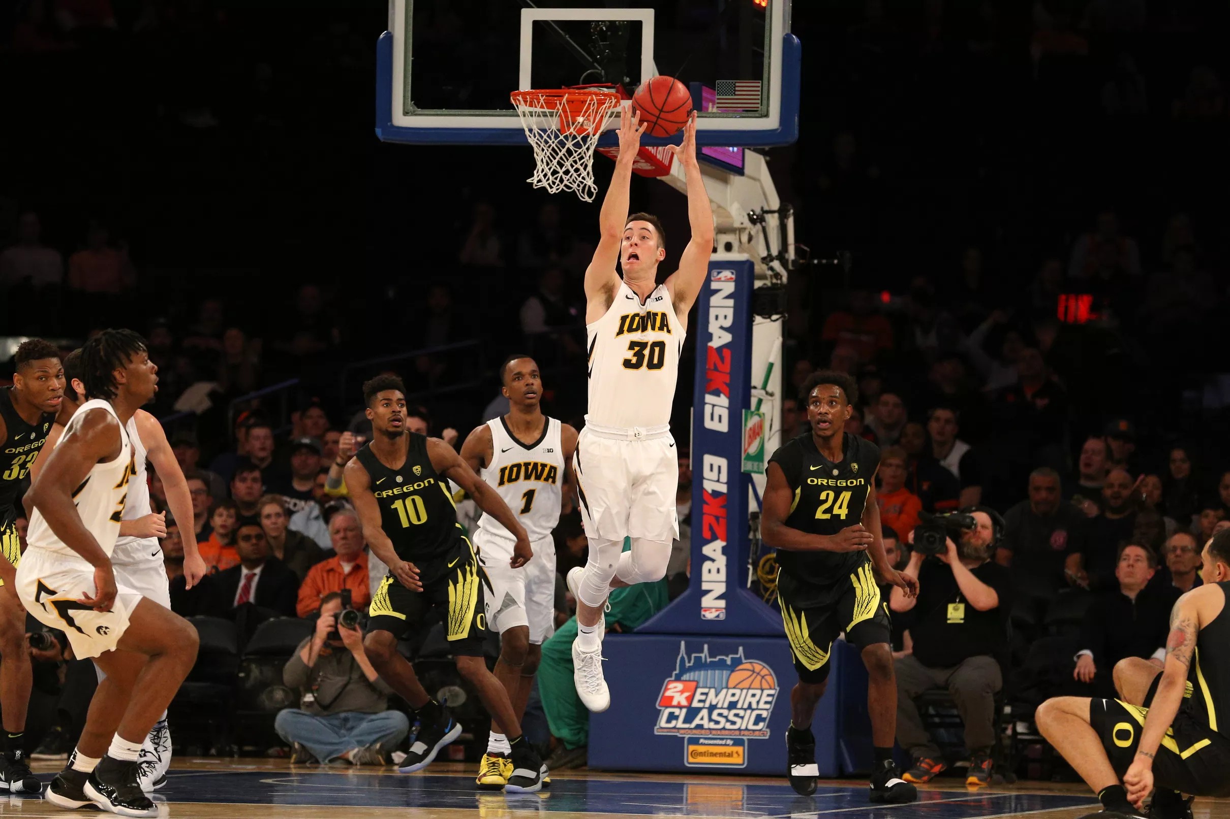 Uconn Vs. Iowa: The Foul Fueled Controversy Explained - dw49p5j