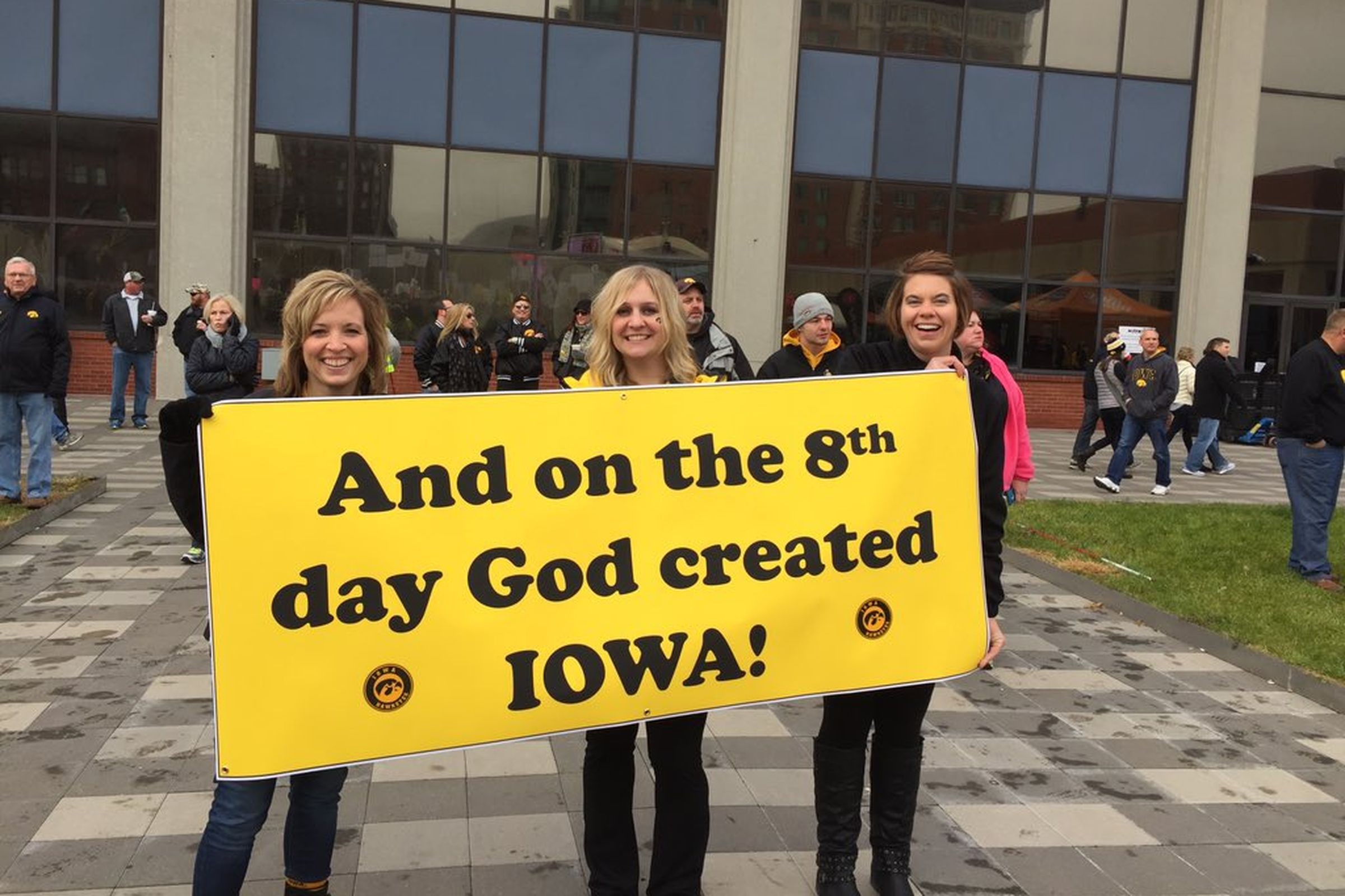 IOWA'S COLLEGE GAMEDAY ROUNDUP