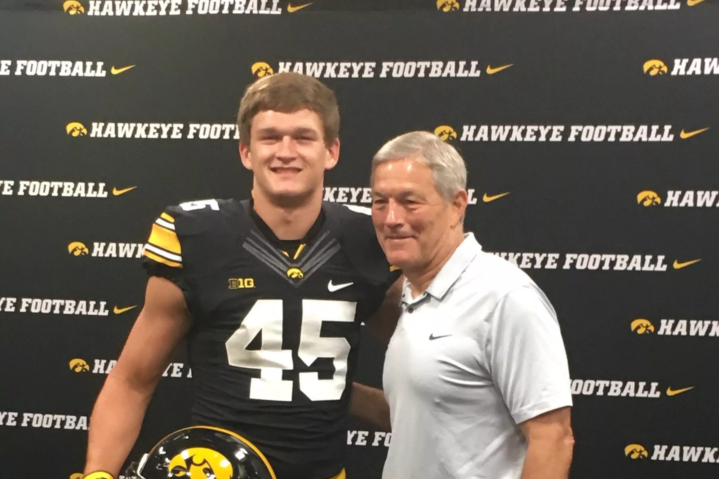 Iowa Hawkeye Recruiting Crystal Balls Boldest Predictions Yet - 9xbw8pe
