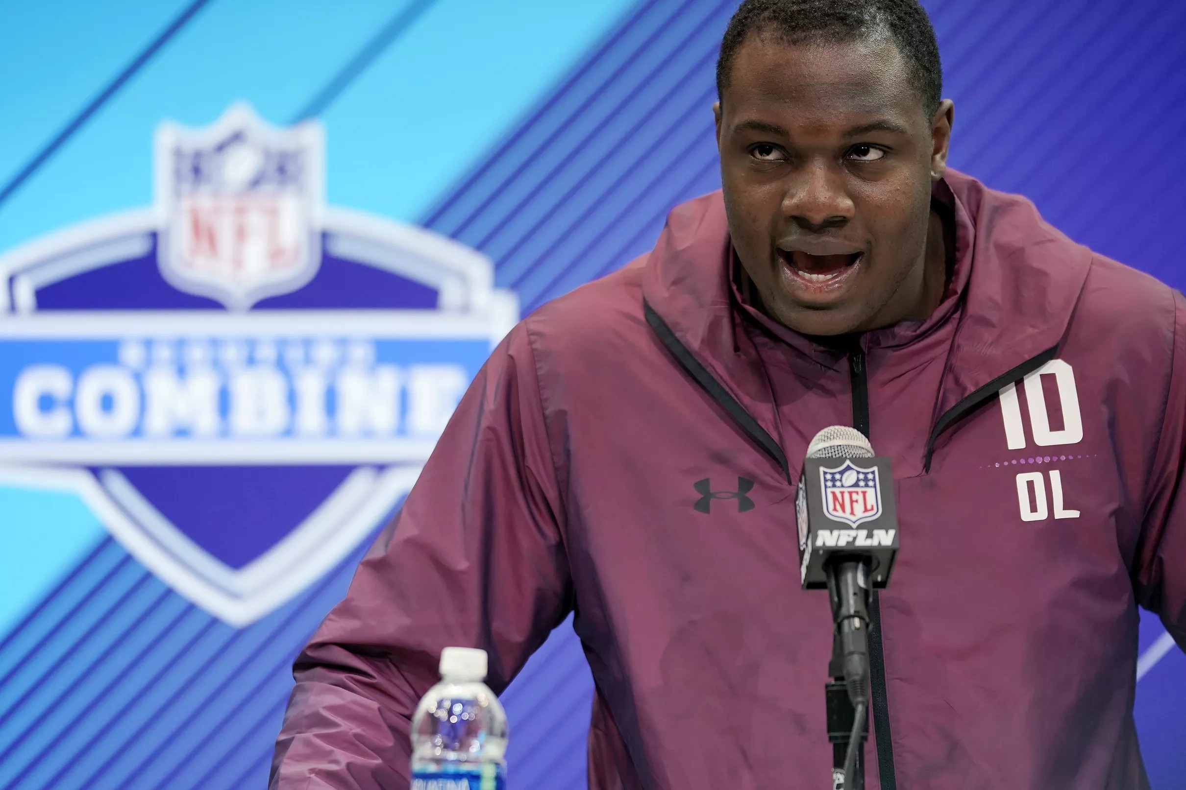 JAMES DANIELS DRAFTED 39TH OVERALL BY CHICAGO BEARS