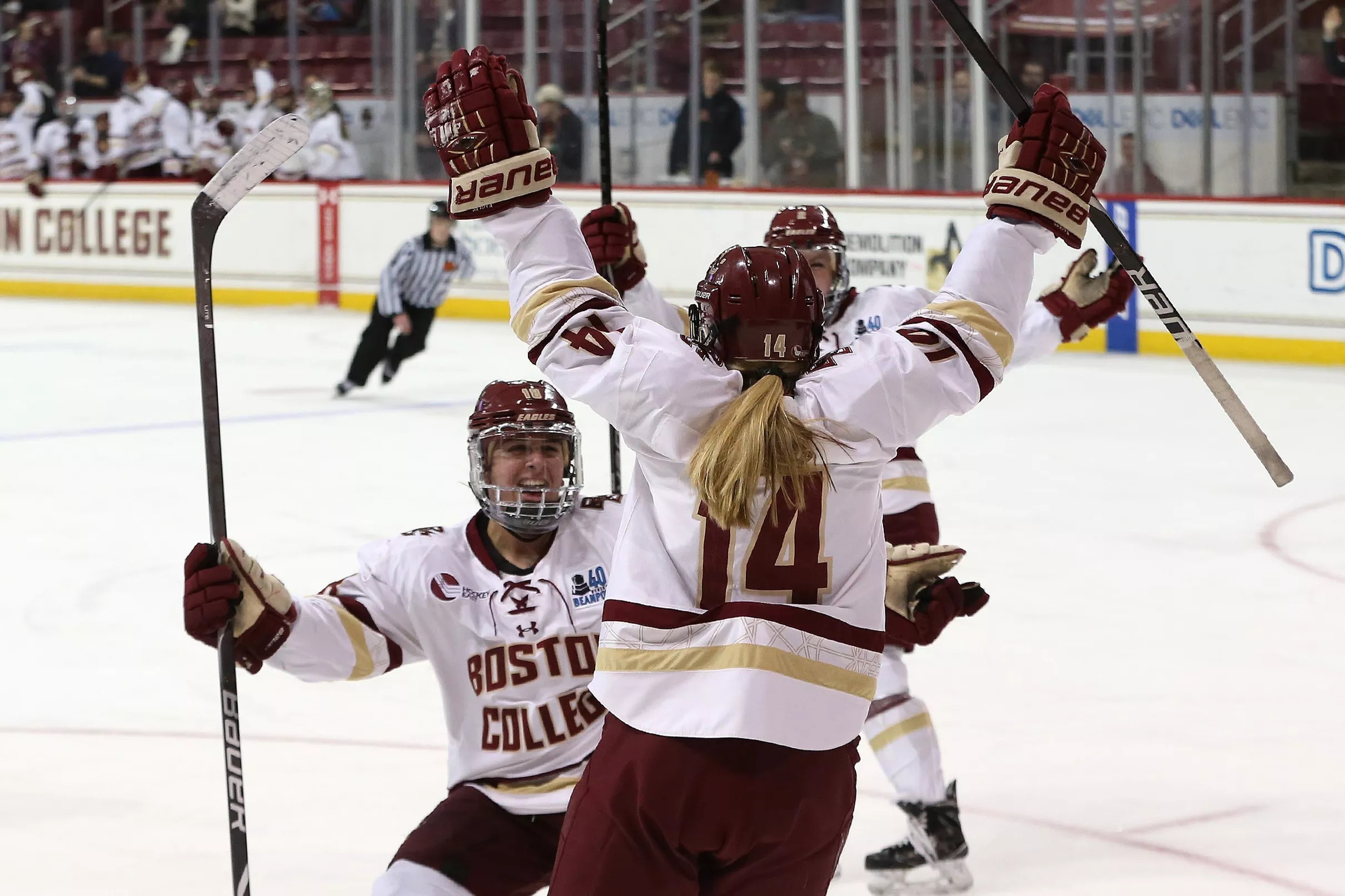 how-to-watch-ncaa-women-s-hockey-quarterfinal-vs-the-ohio-state-buckeyes