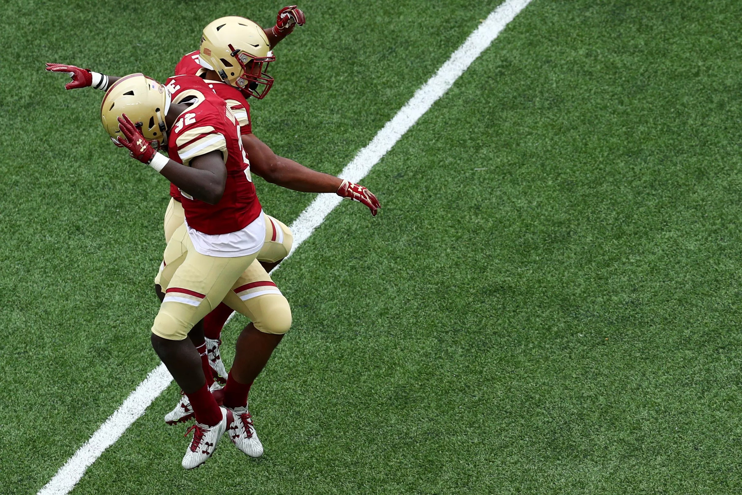 HALFTIME Boston College Football Leads Central Michigan 21 8 boston-college-football-defeats-pittsburgh-26-19-secures-bowl-eligibility