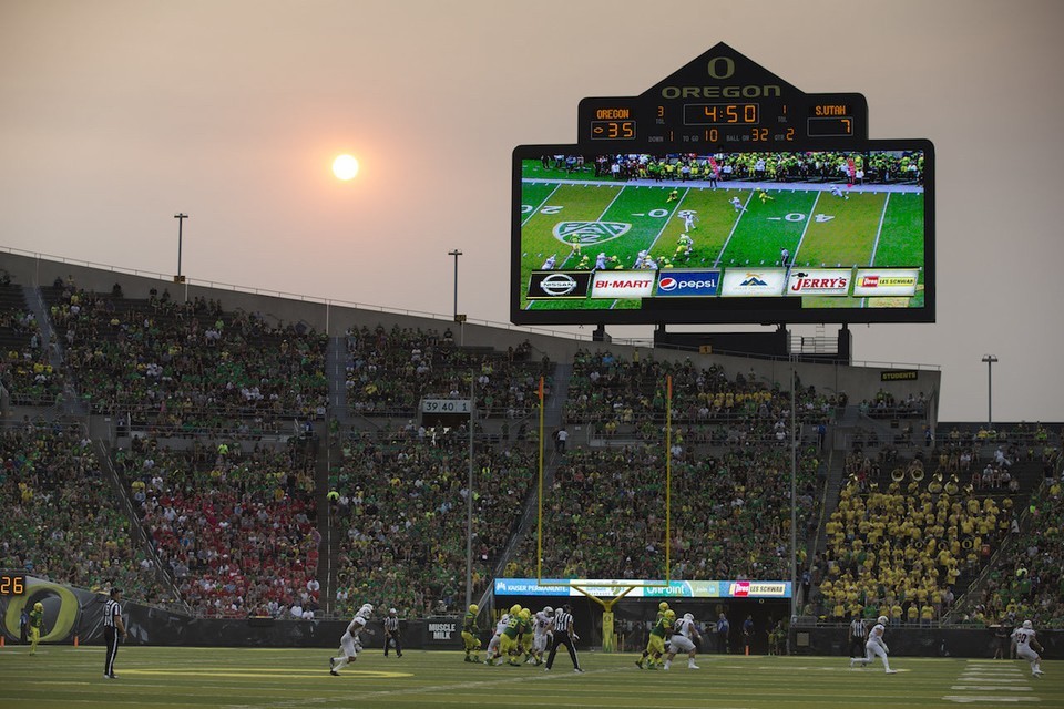 oregon-ducks-athletics-moving-to-new-radio-home-in-portland