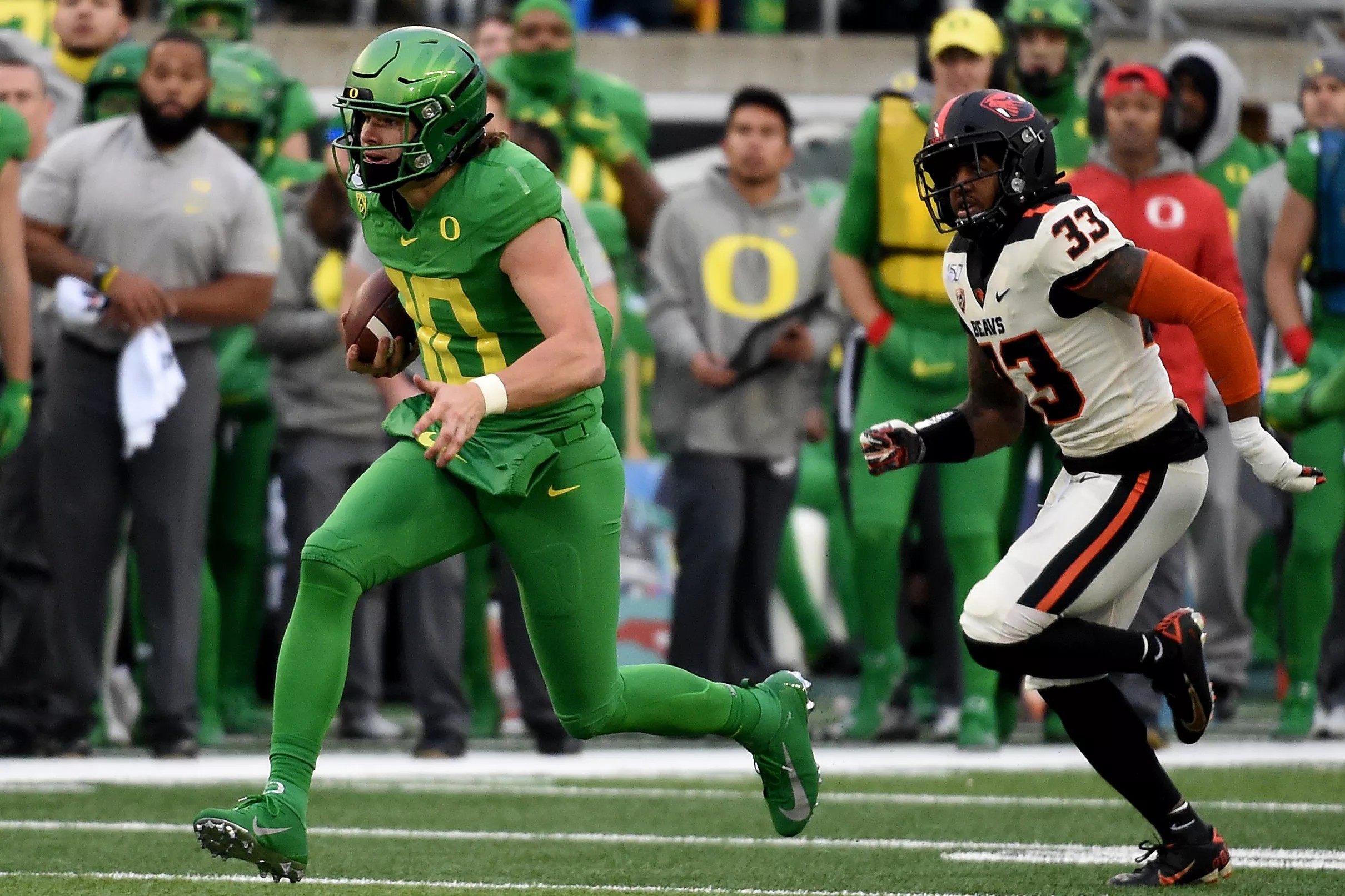 Oregon Rises In Latest College Football Playoff Rankings