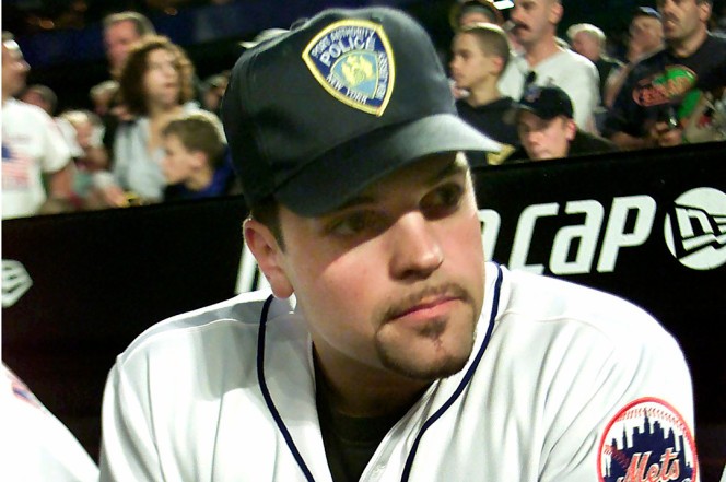 Mike Piazza's post 9/11 Mets jersey up for auction