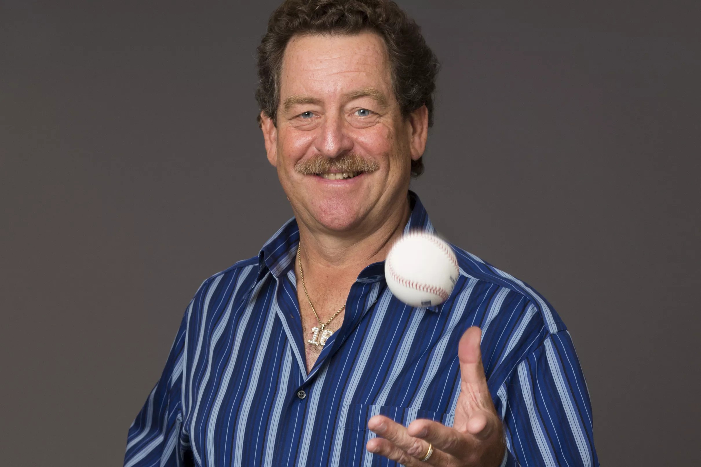Frank Viola to remain with Mets as DoubleA pitching coach, Glen Abbott