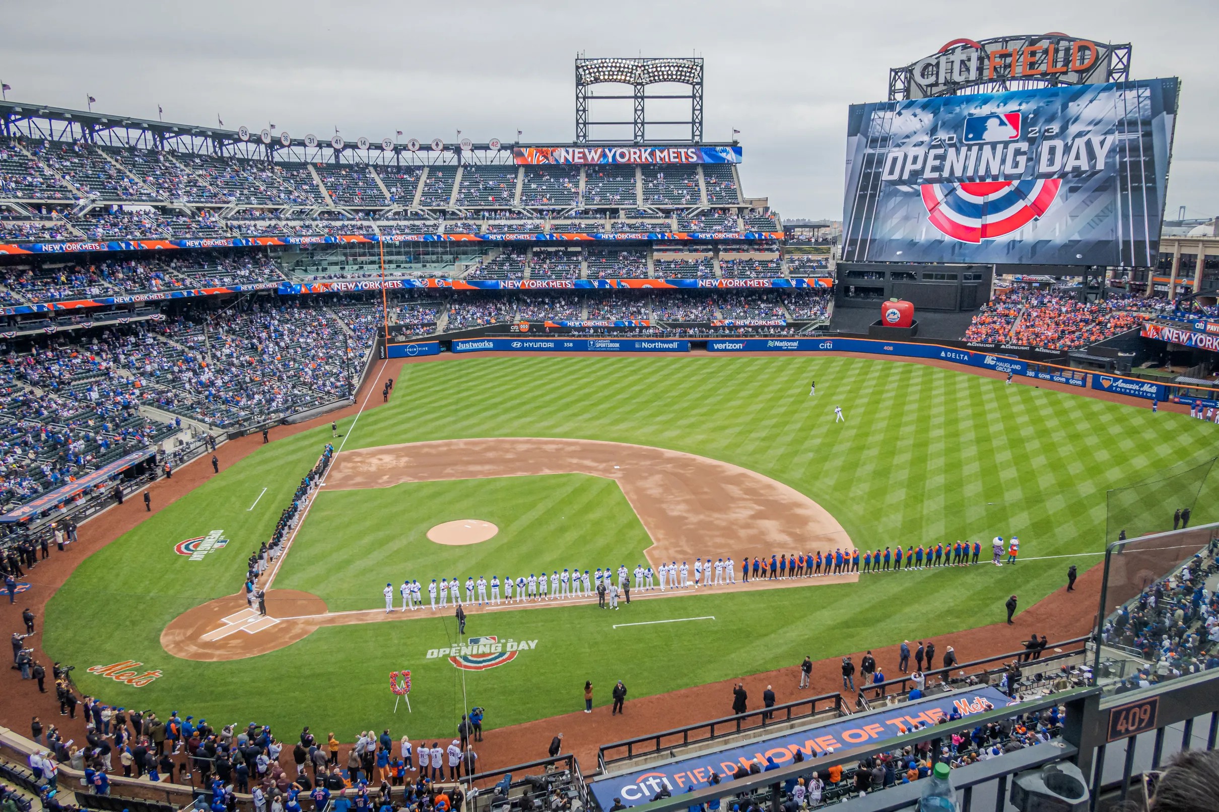 MLB releases 2024 schedule, Mets open at home against Brewers