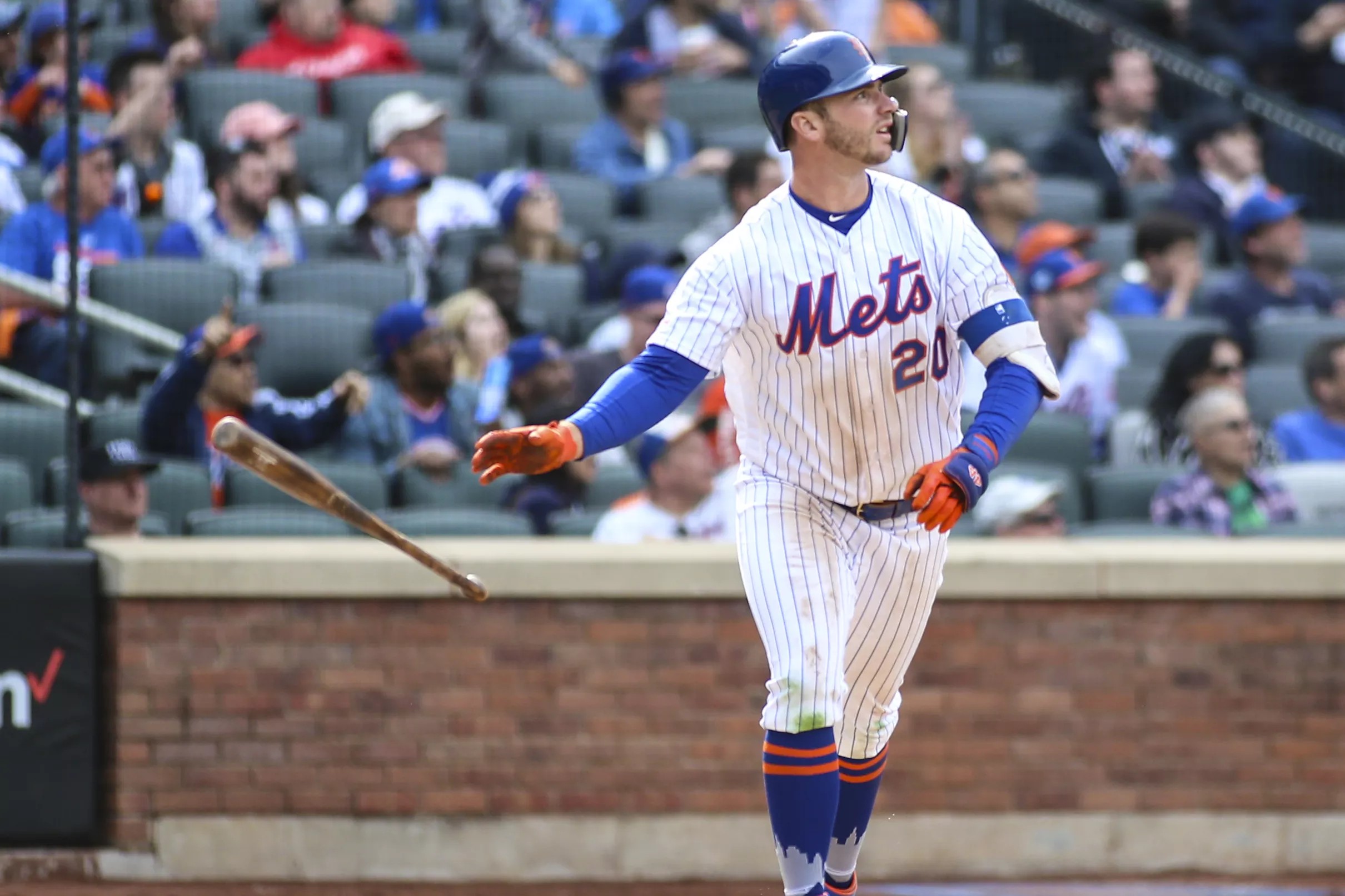 pete alonso no shirt