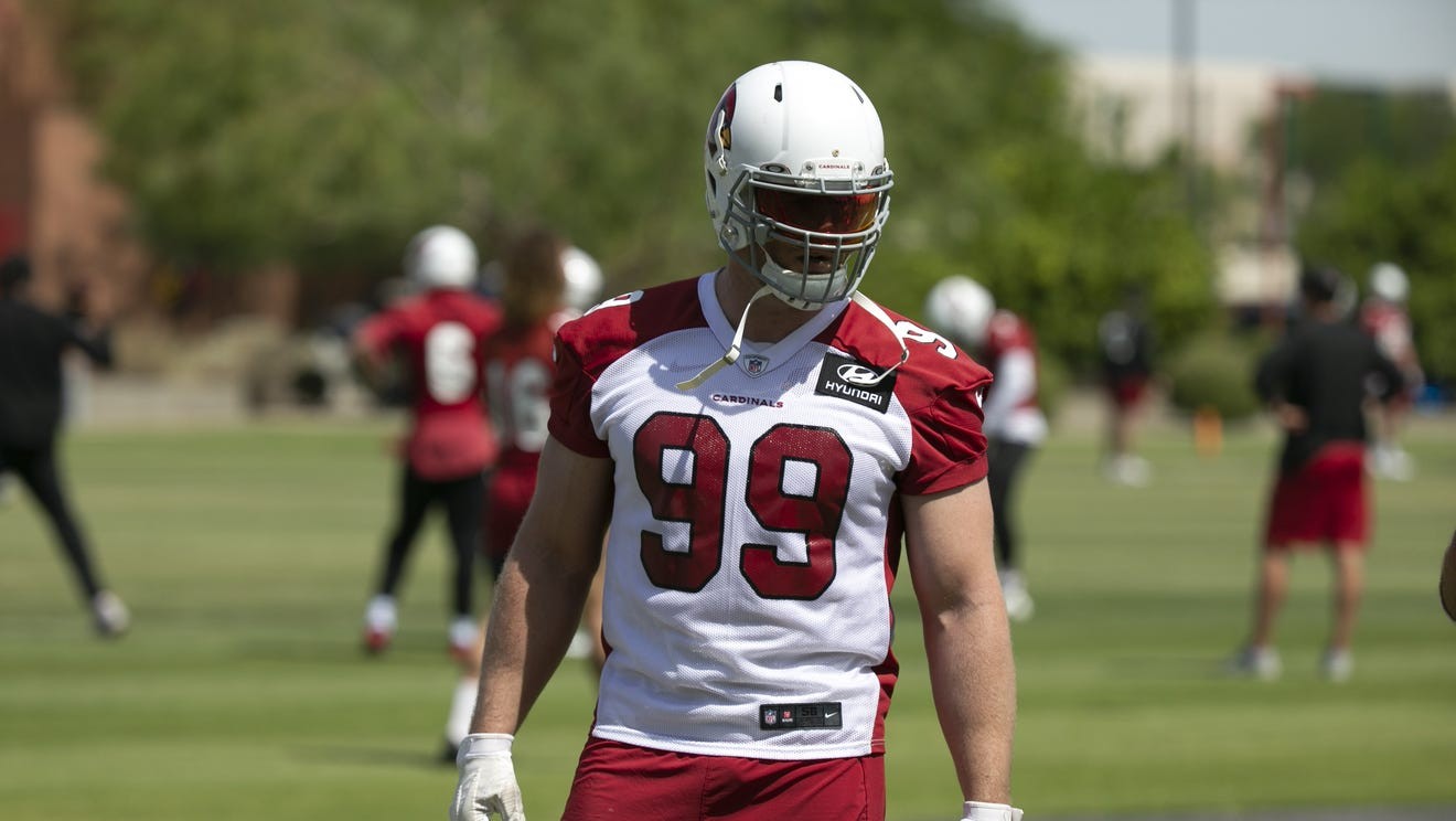 Report: Cardinals edge rusher Chandler Jones requested a trade from team  this offseason