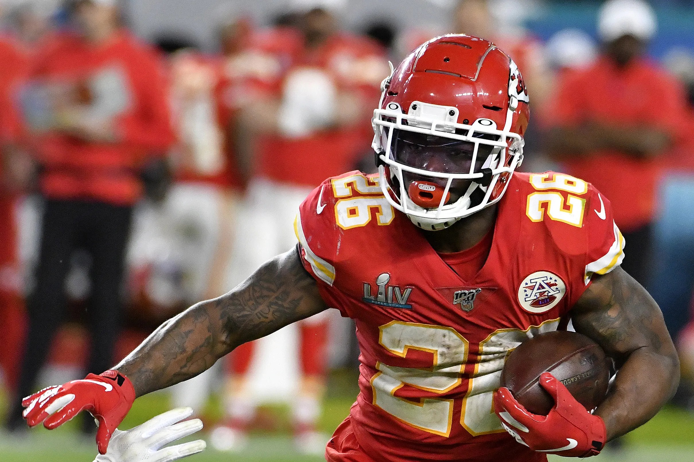 Raiders news: Las Vegas signs running back Damien Williams