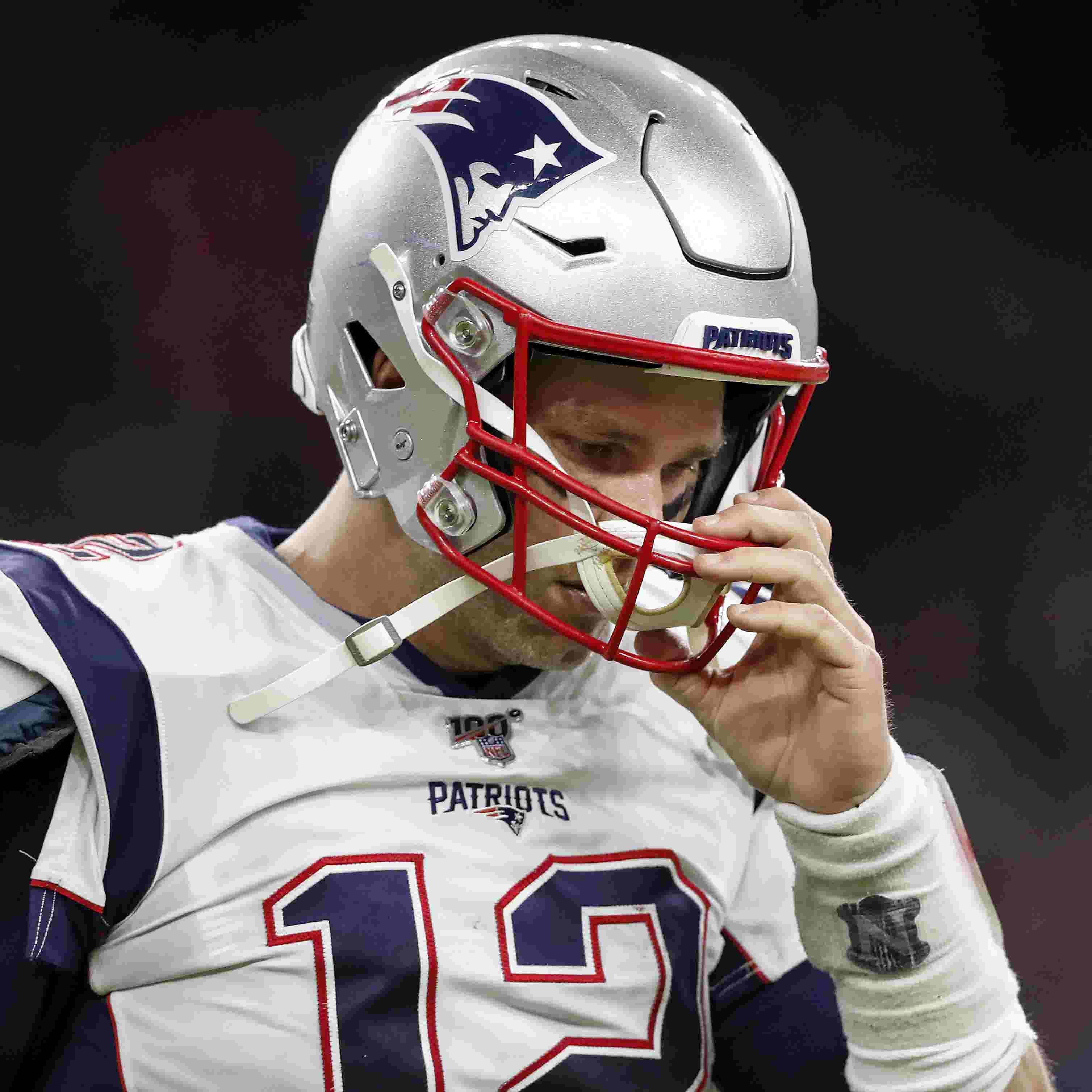 A Man Stole A Tom Brady Jersey Worth $10k From The Patriots Hall Of Fame,  Got Caught Wearing It Under His Jacket - BroBible