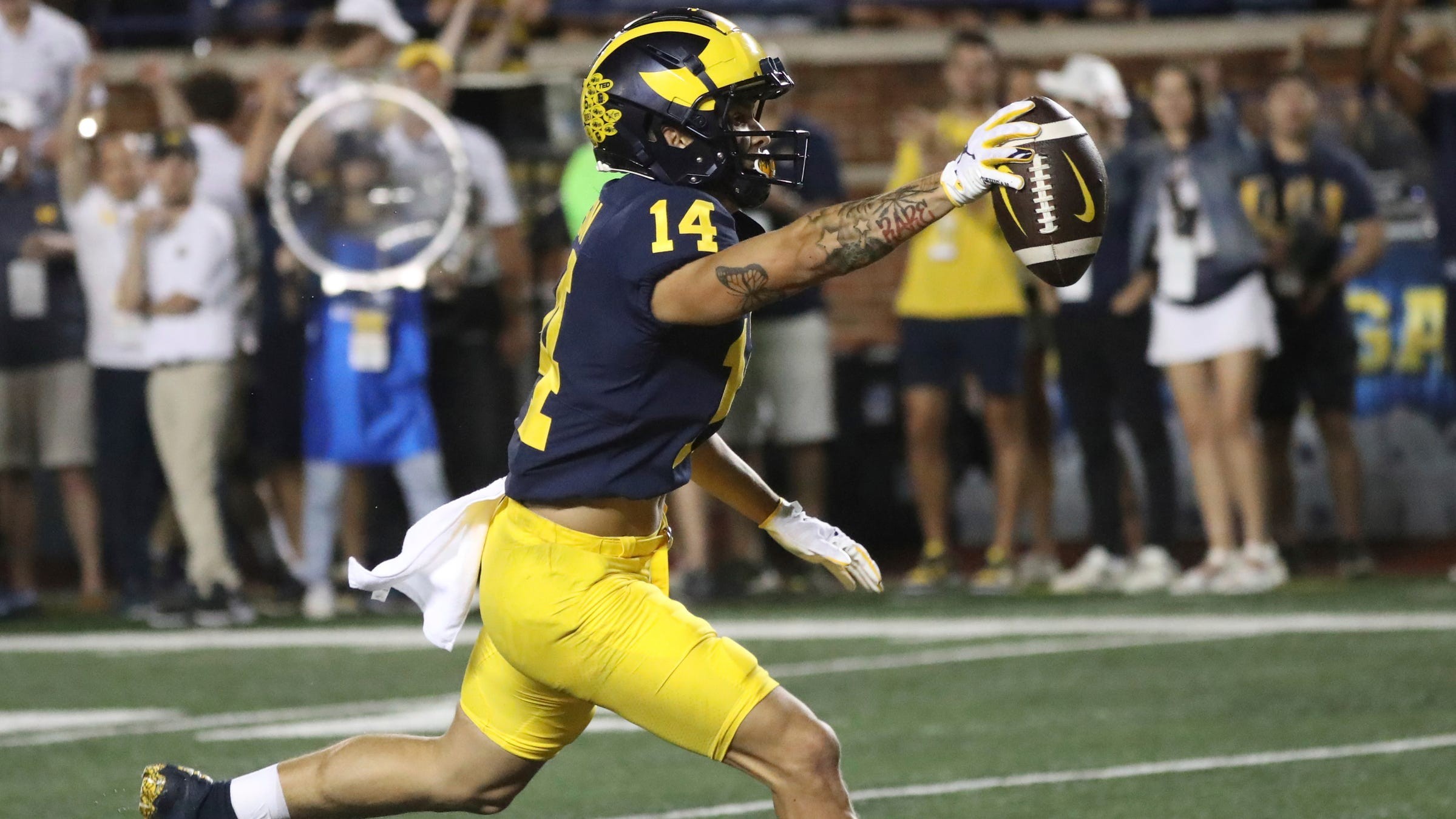 Michigan football stock watch WRs Roman Wilson, Cornelius Johnson on