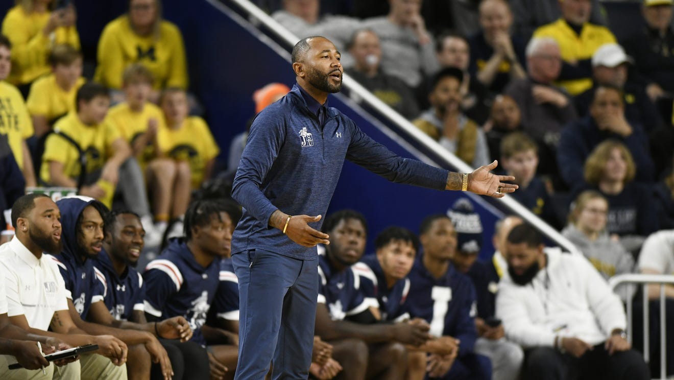Michigan basketball pulls away in second half, beat Jackson State, 78-68