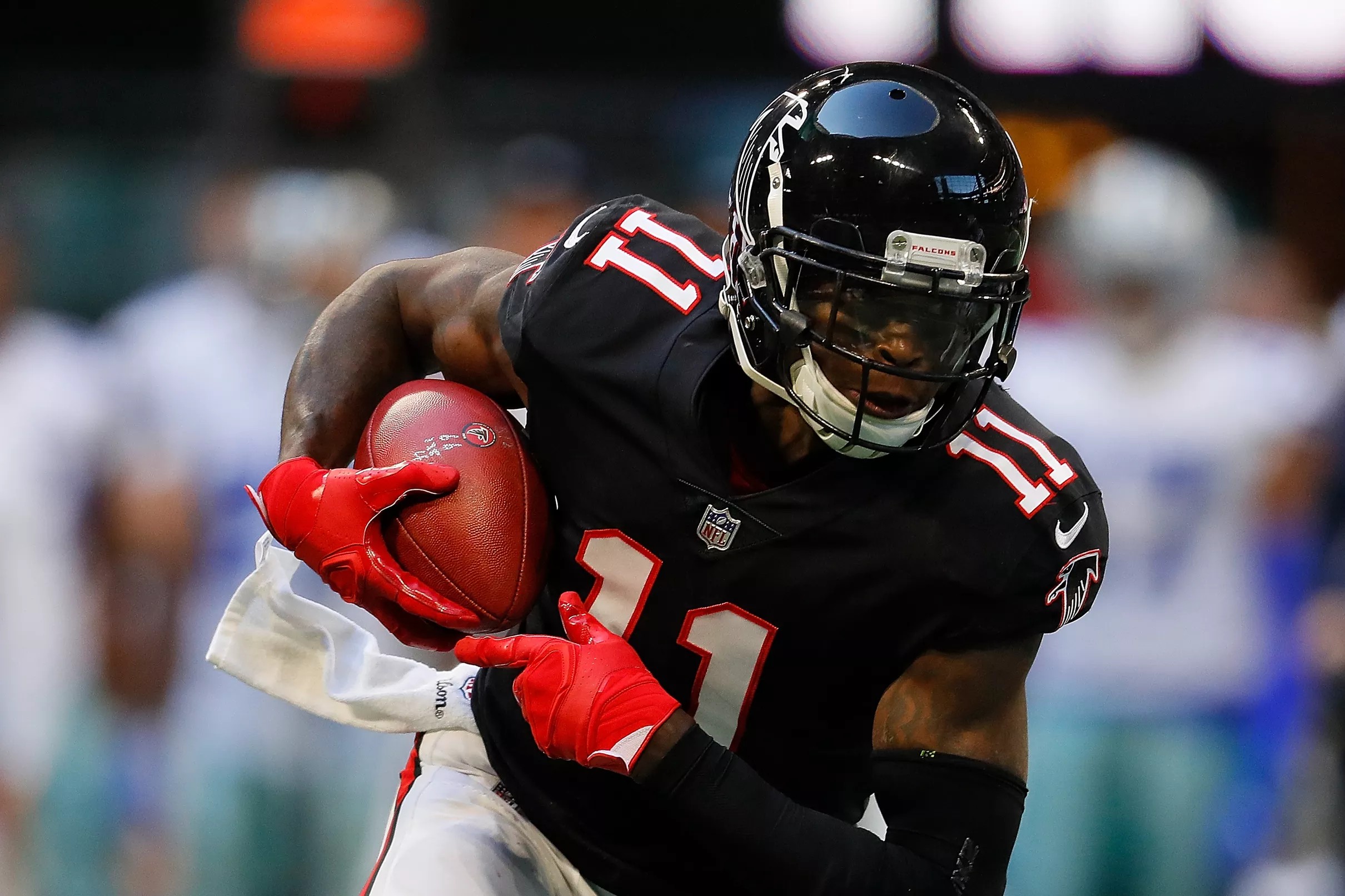 Julio Jones not at voluntary workouts, plans to attend