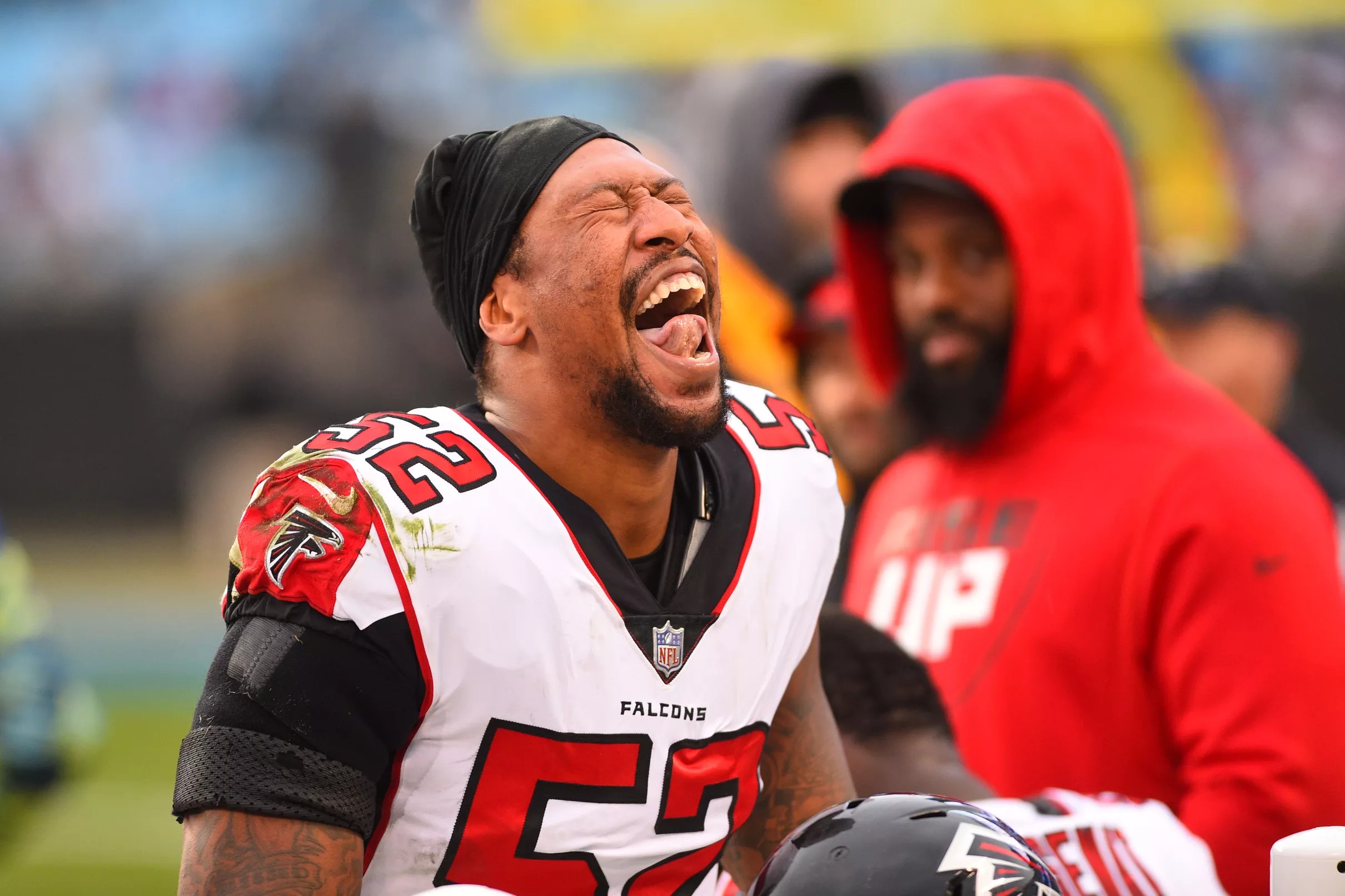 Bruce Irvin signs 1-year deal with Falcons’ NFC South rival, the