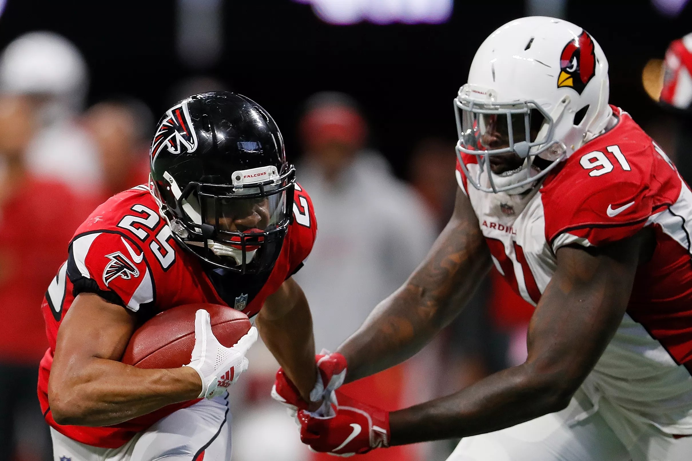 Bright spots in a dim year Ito Smith gives Atlanta running backs hope