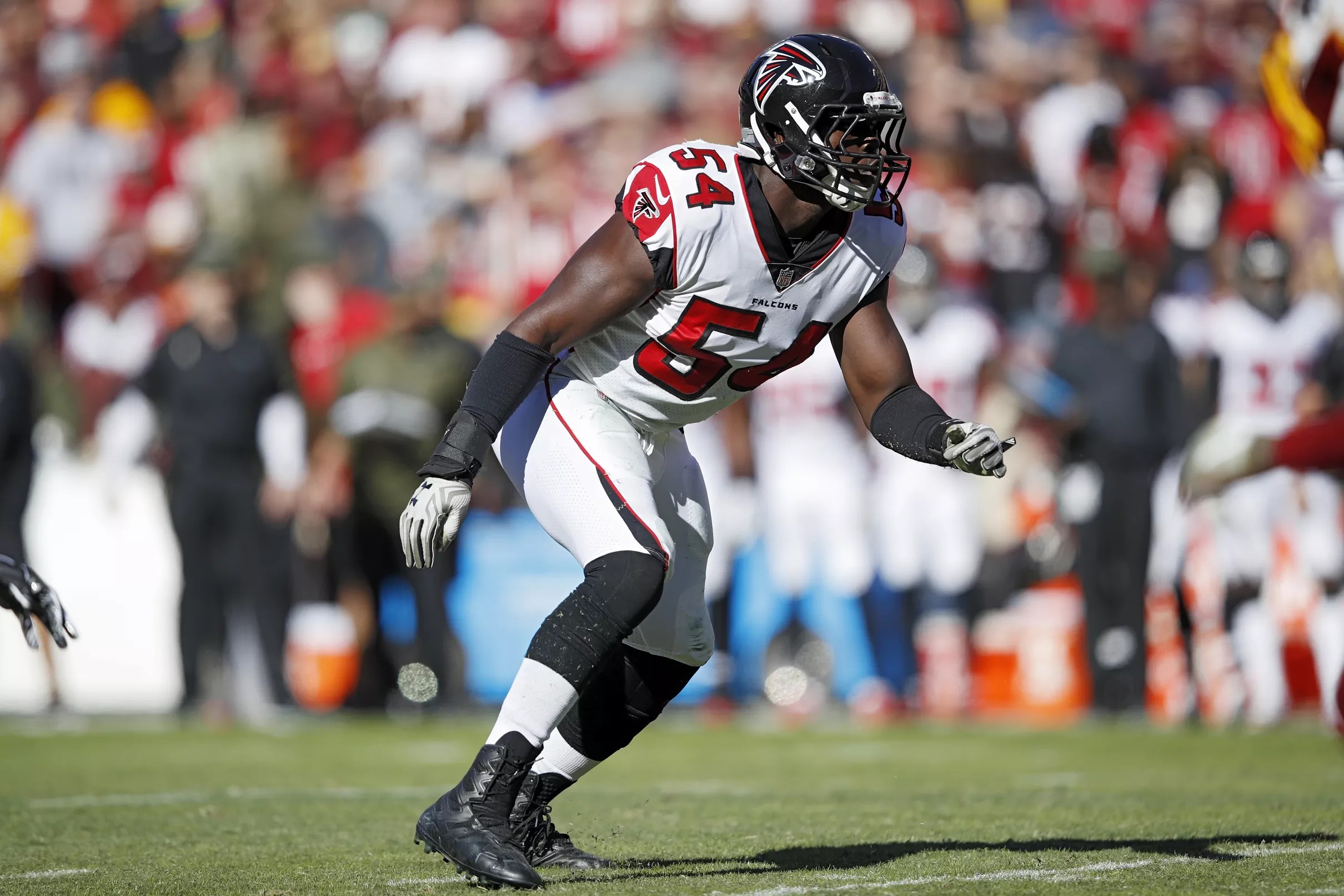 Dan Quinn talks about his handson approach with Vic Beasley