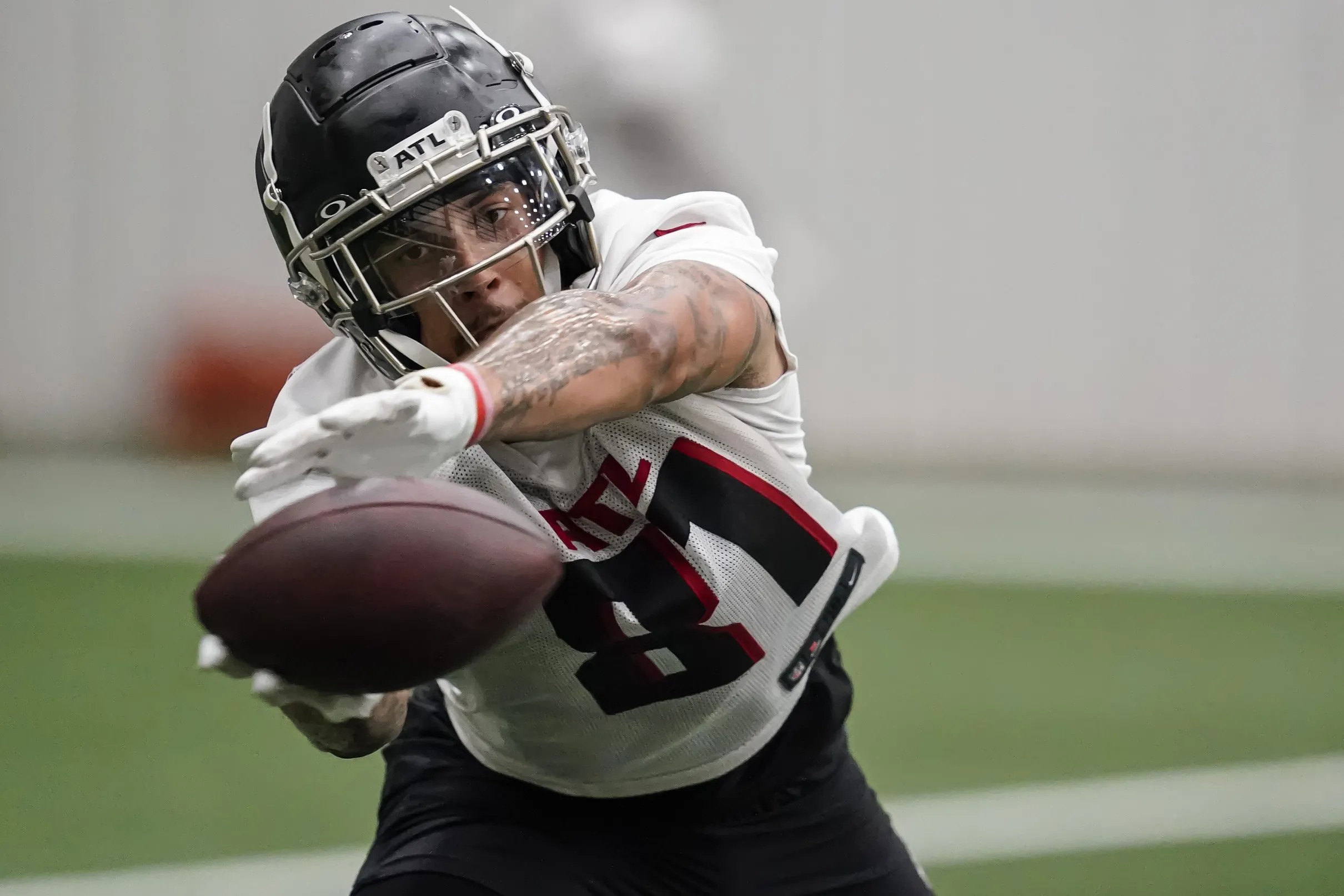 making-the-leap-can-brayden-lenius-and-dee-alford-go-from-cfl-stars-to