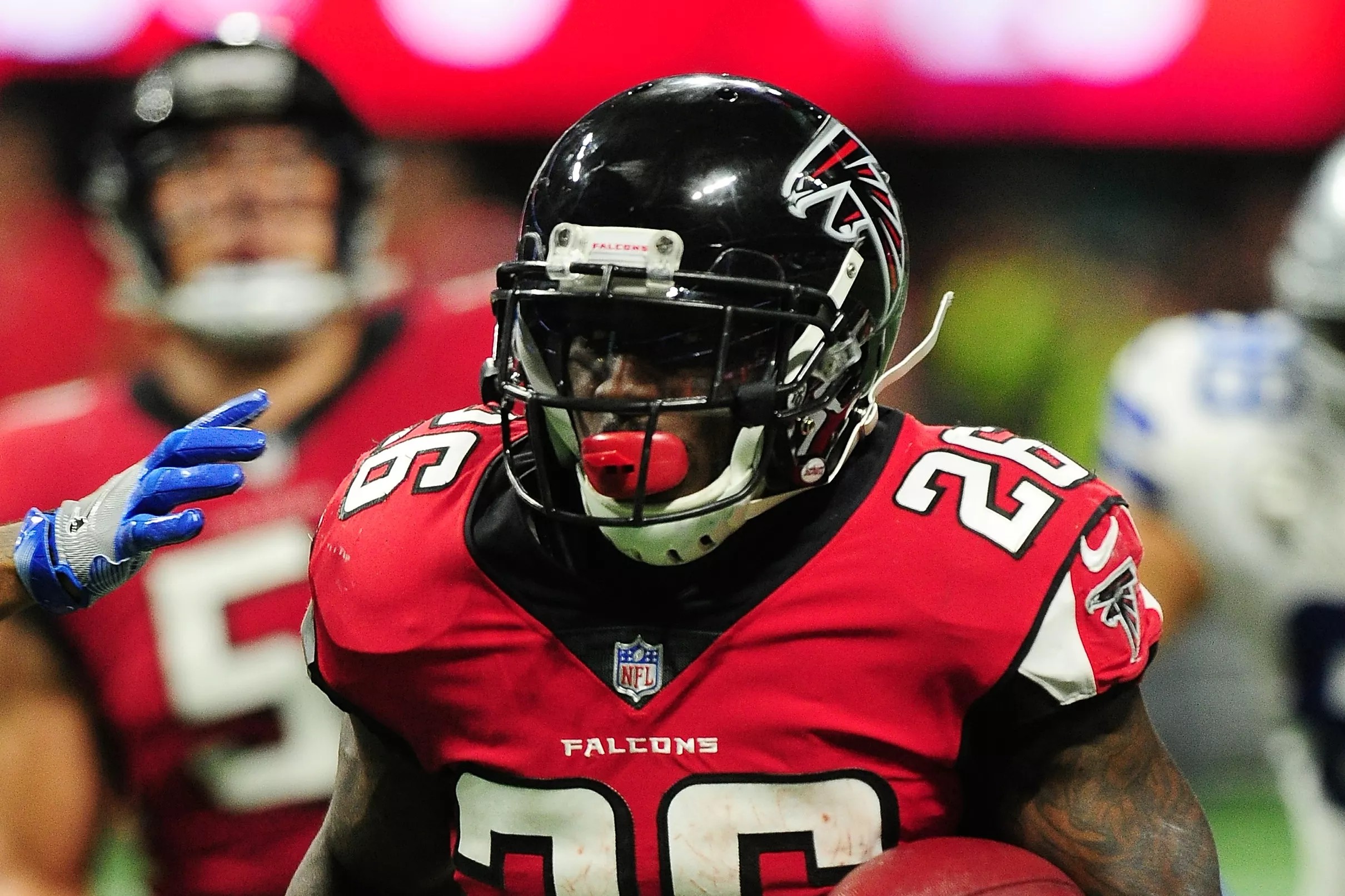 Falcons Camp Report:  Falcons Offense:  A Camp Report That Will Change Your Predictions! - lvltbu9