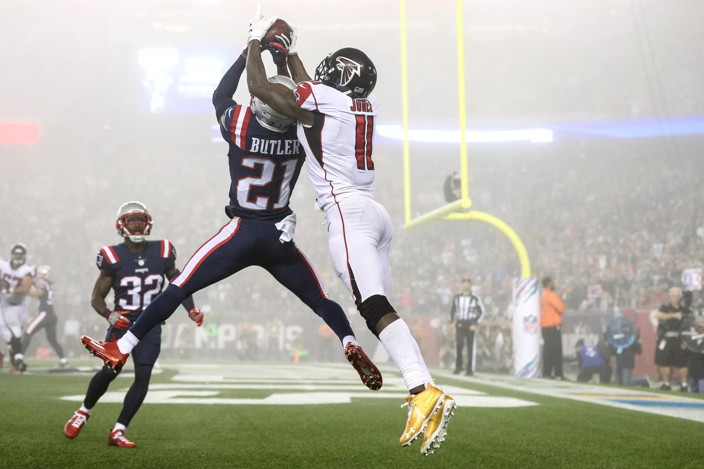 julio jones football gloves