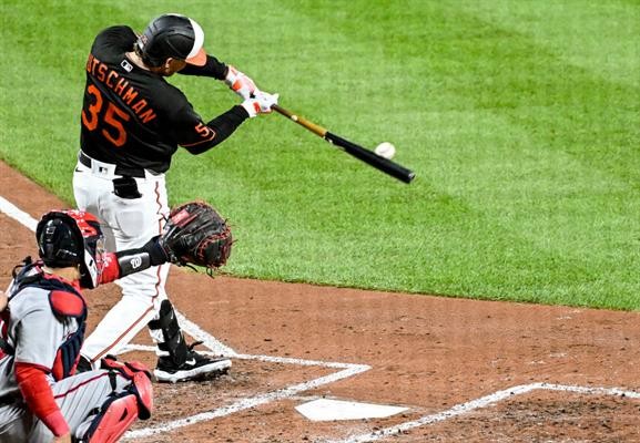 Orioles lower their magic number in the AL East to 1 with a 5-1 victory  over the Nationals