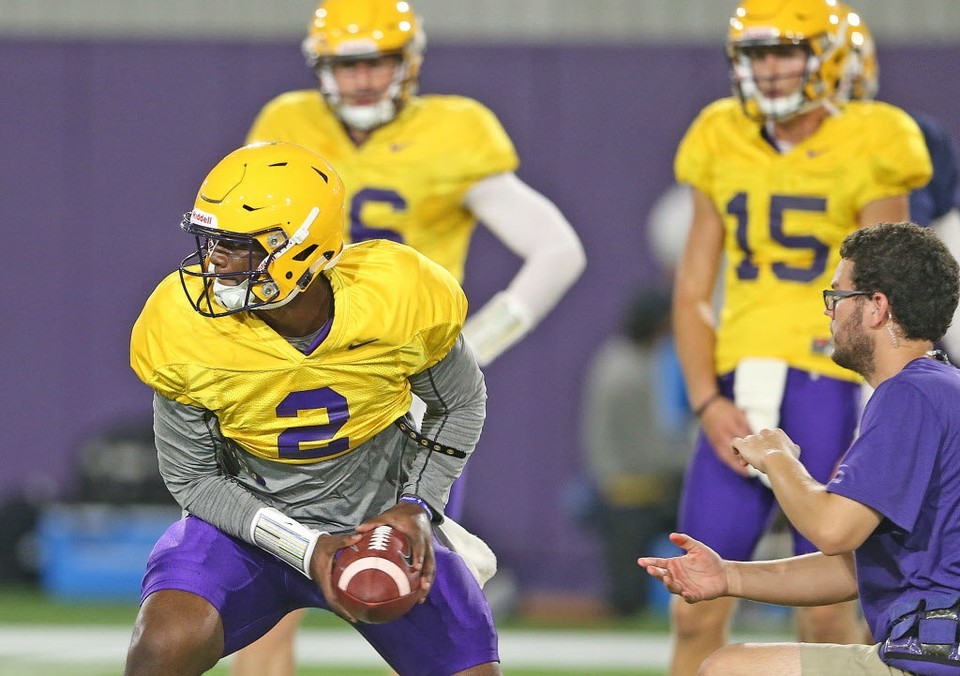 Former LSU quarterback Lowell Narcisse plays first college game