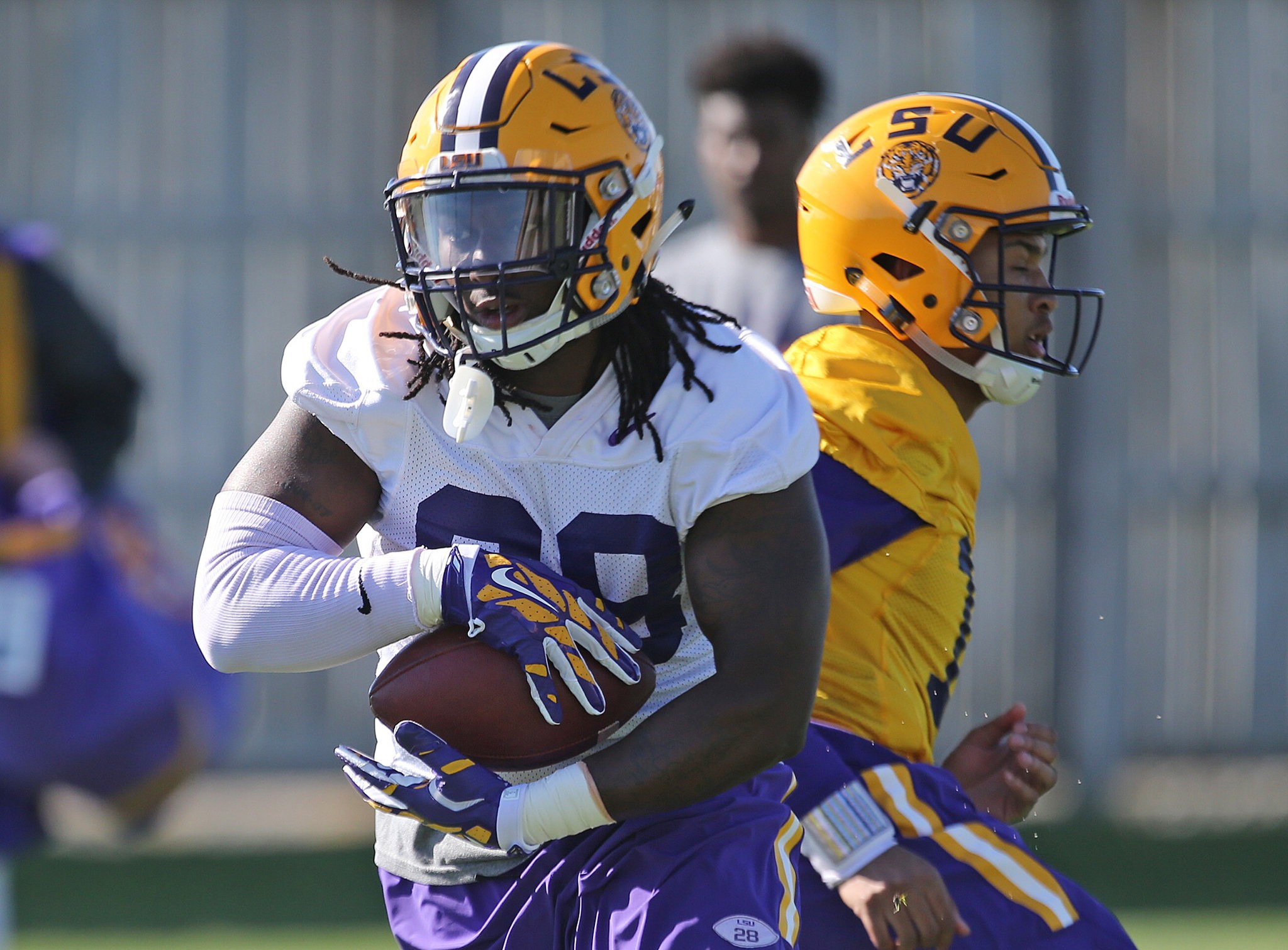 what-the-media-truthfully-knows-about-lsu-s-2017-football-team-is-nothing