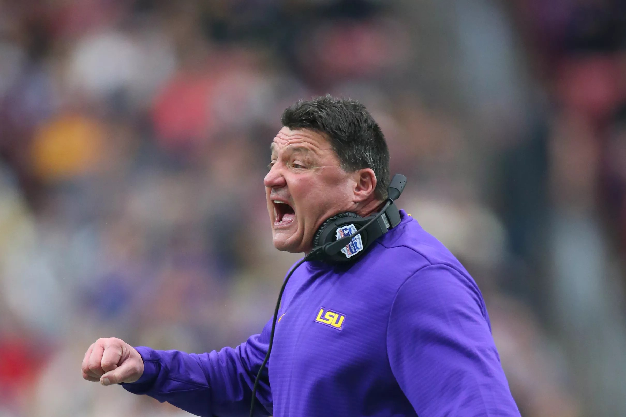 Defensive End Alec Bryant Commits