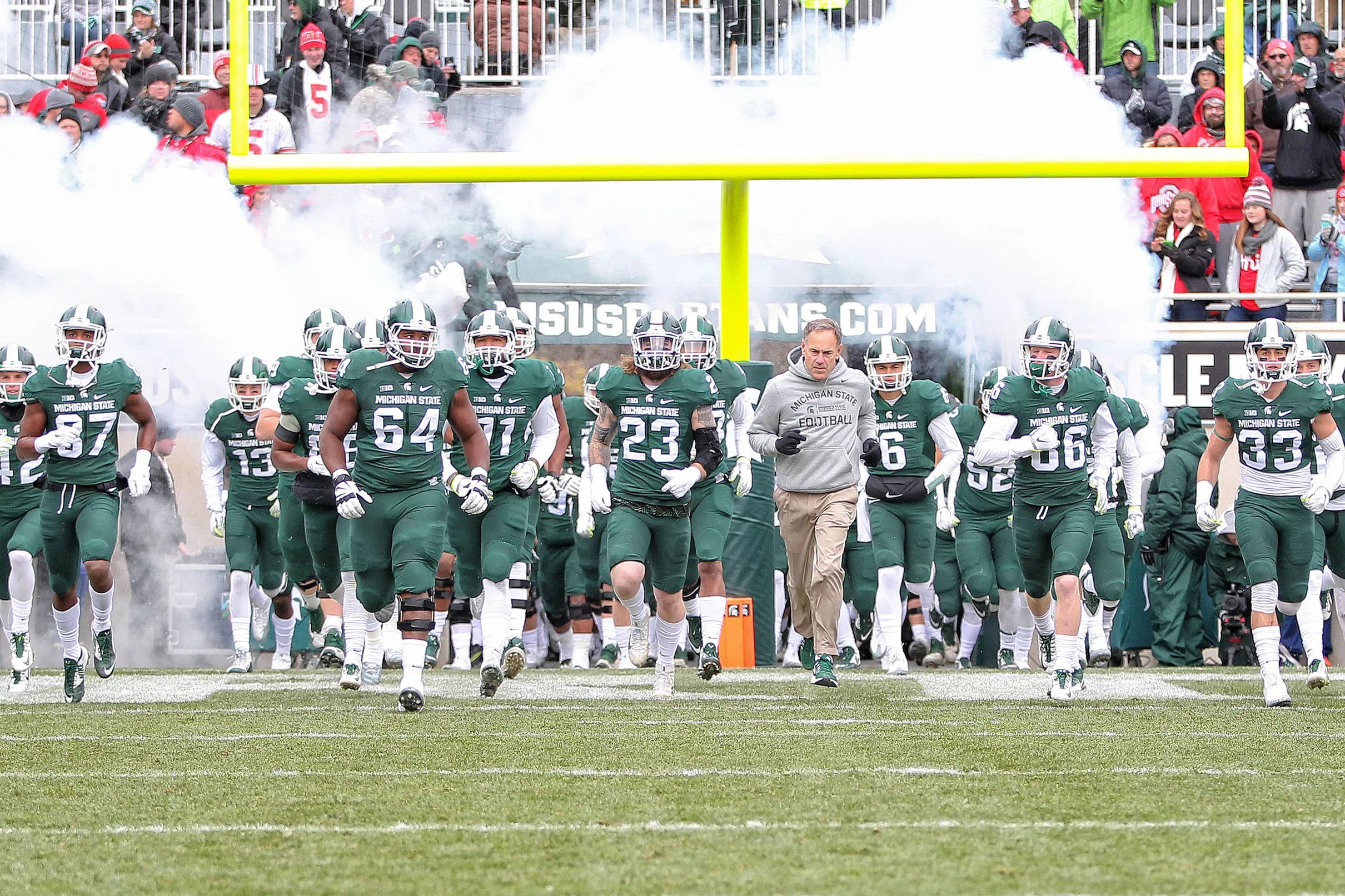 Michigan State Spartans hold first football scrimmage