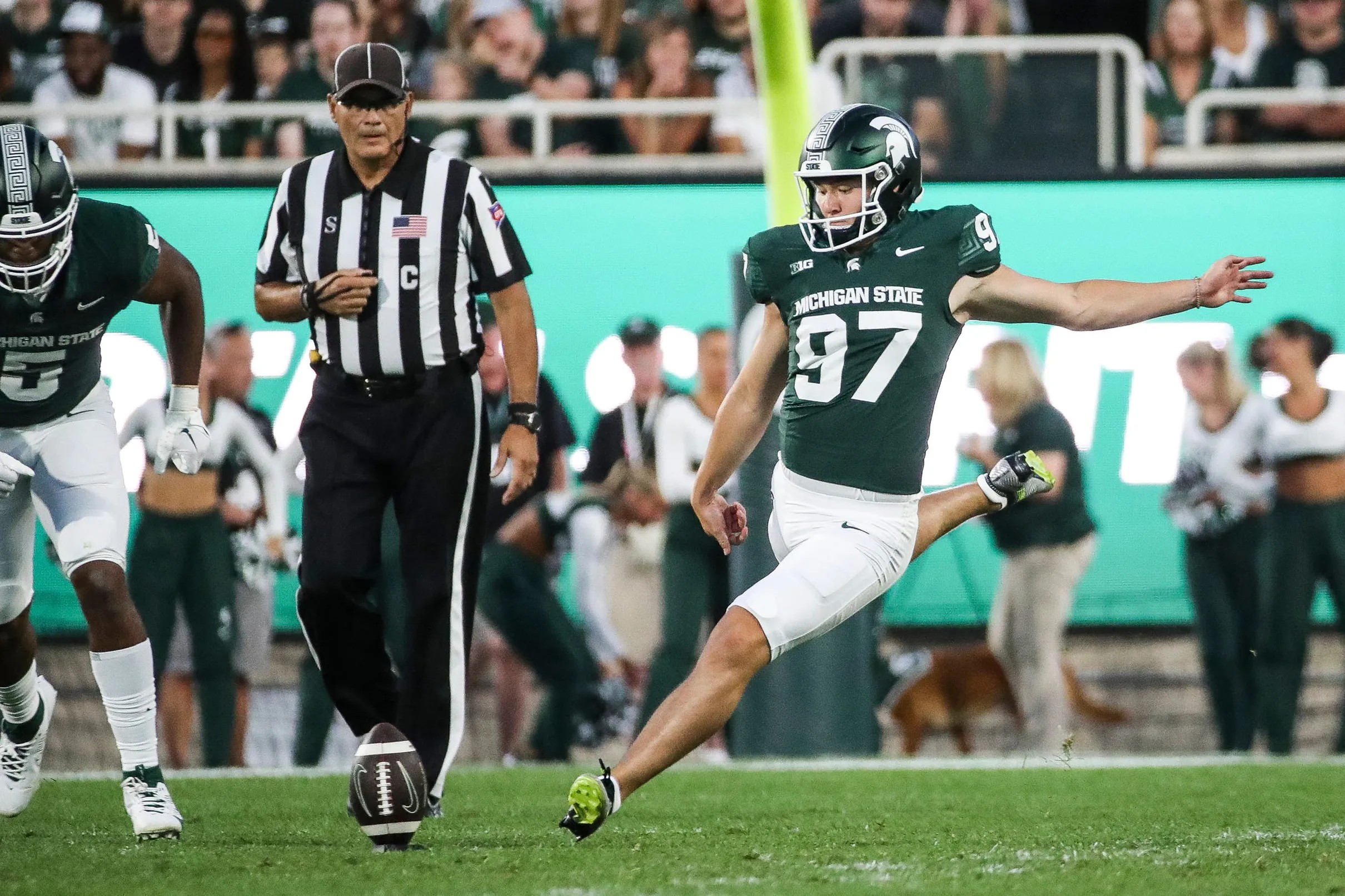 Michigan State Spartans vs. Washington Huskies Game Preview - The Only  Colors