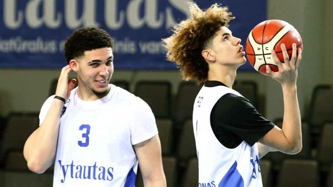 Lakers to give LiAngelo Ball a look in predraft workout