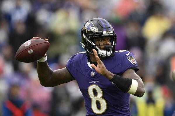 Lamar Jackson exposes Browns' vaunted defense early in Ravens