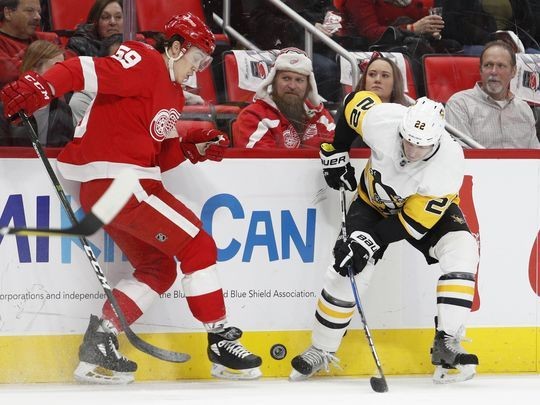 Red Wings start New Years Eve party early with 4