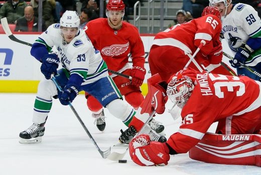 Detroit Red Wings score vs. Vancouver Canucks: Live updates