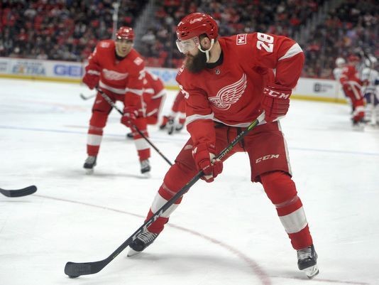 Detroit Red Wings Lose To Toronto Maple Leafs, 3-2