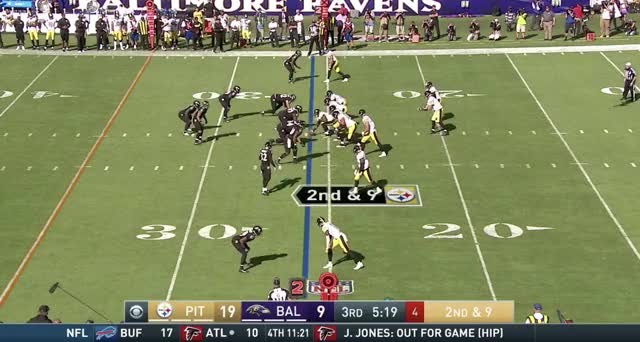 Ravens OLB Za’Darius Smith fined for his roughing the